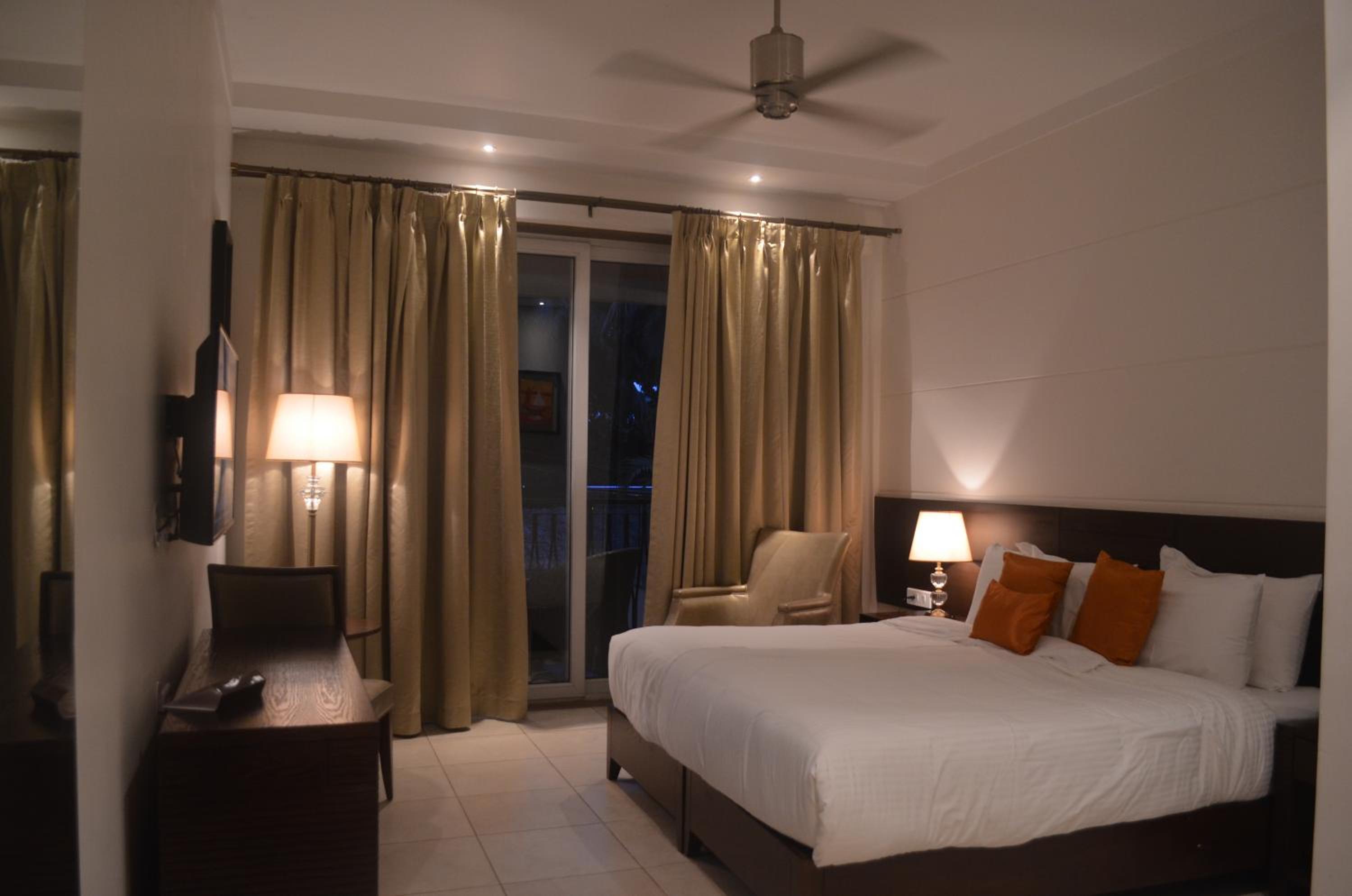 	 Deluxe Room With Balcony photo 2