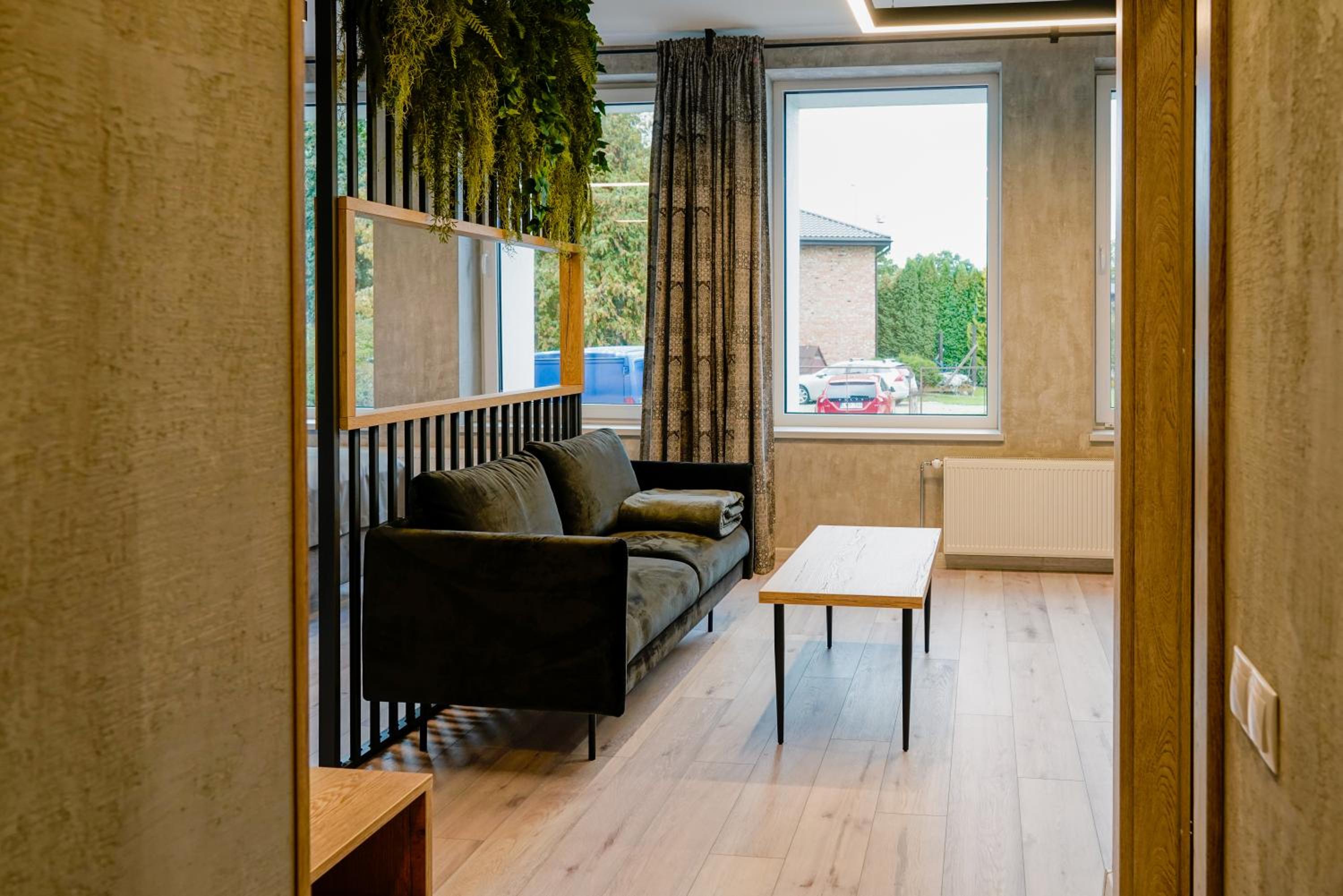 Studio Apartment - Photo 1
