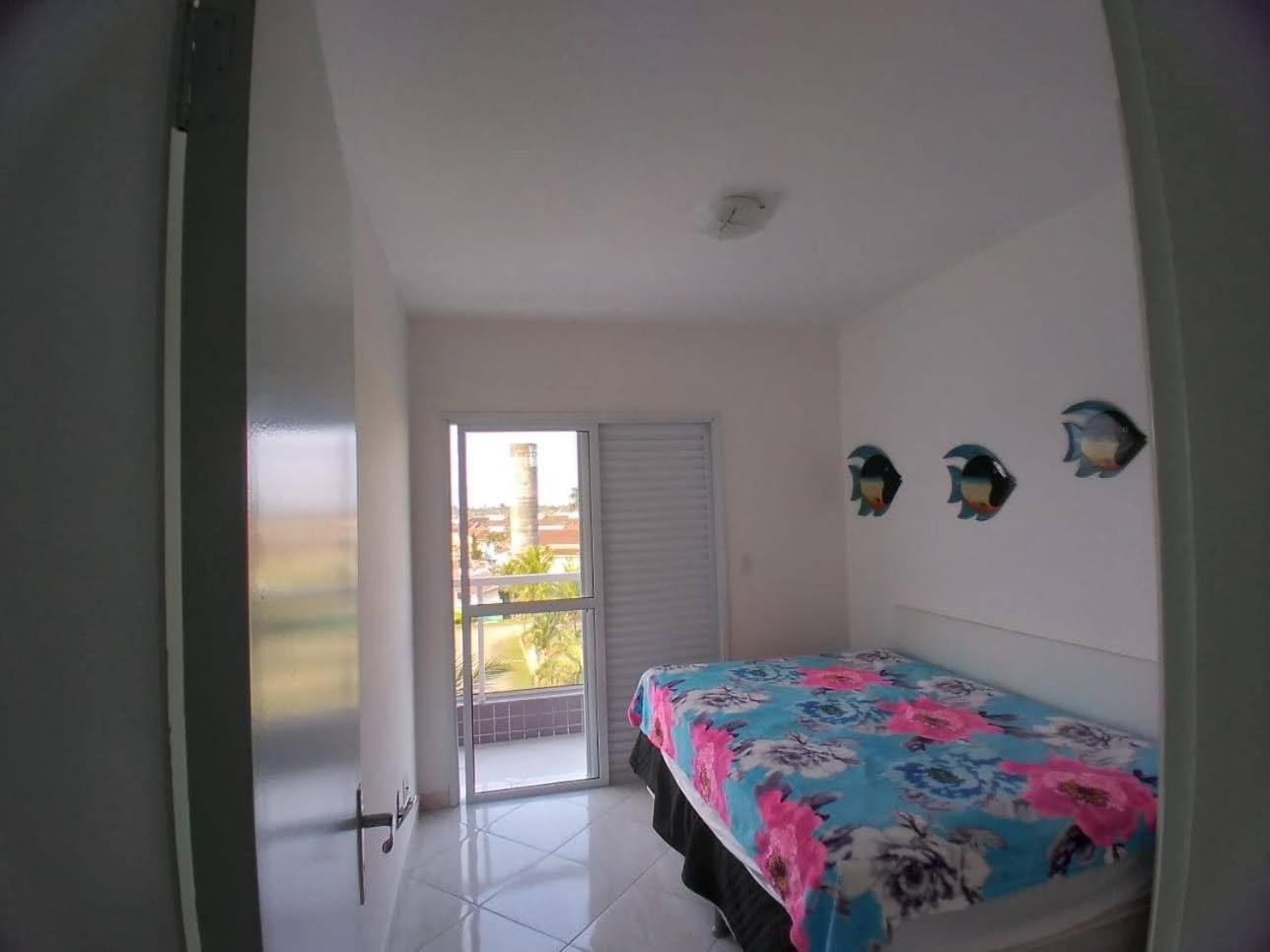 Three-Bedroom Apartment - Photo 8