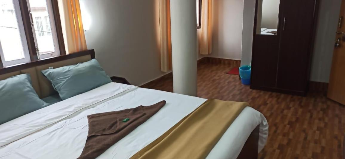 Double Room with Mountain View - Photo 4