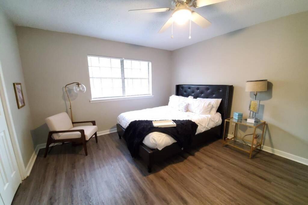 Two-Bedroom House photo 3