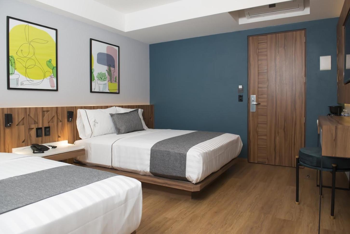 Deluxe Double Room - Photo 10