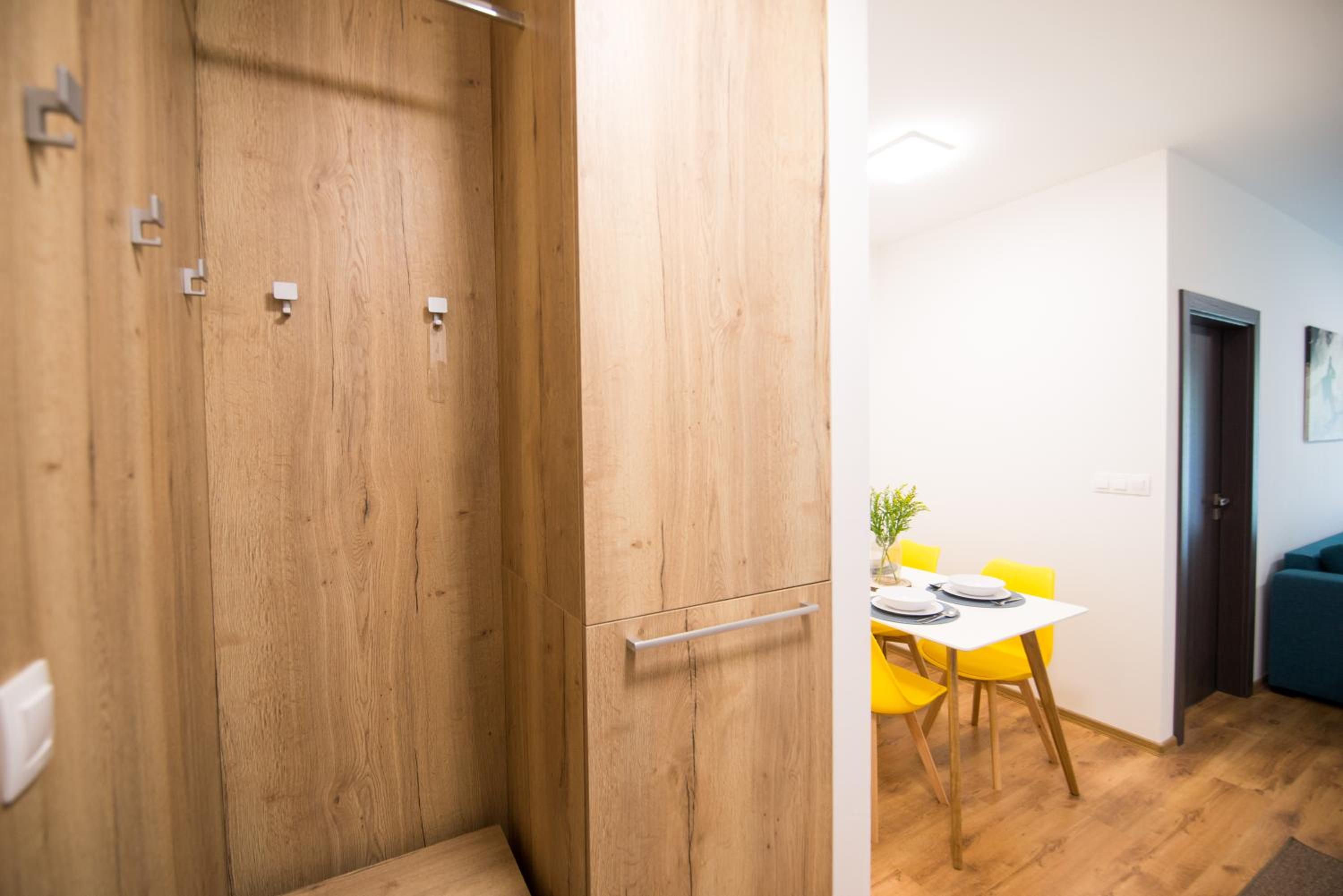 One-Bedroom Apartment - Photo 9
