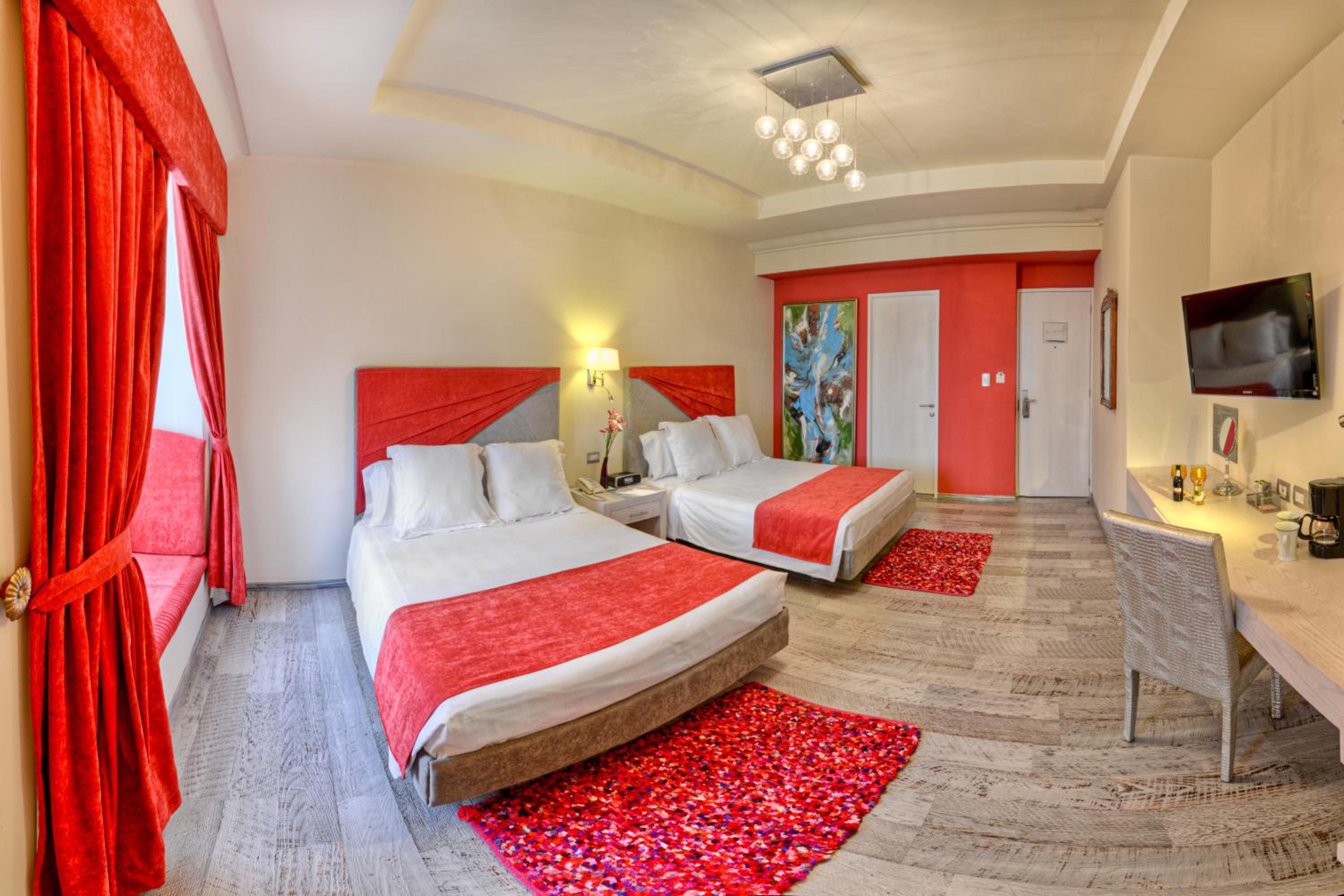 Standard Double Suite photo 3
