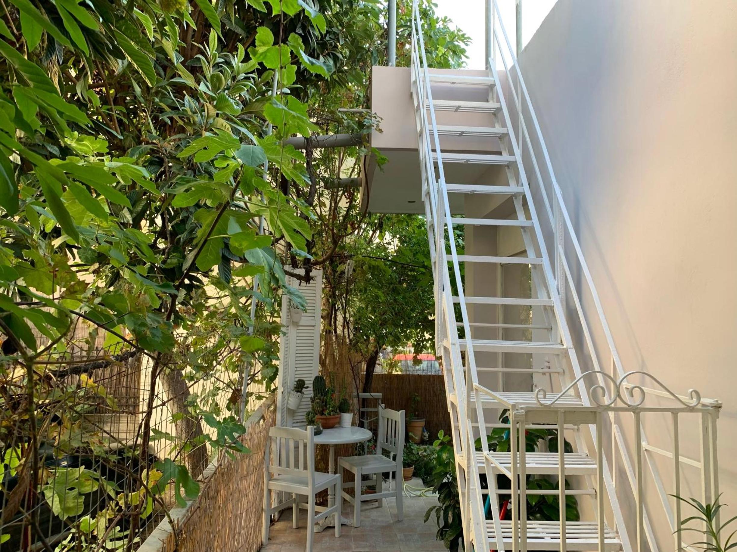 Villa with Garden View - Photo 11