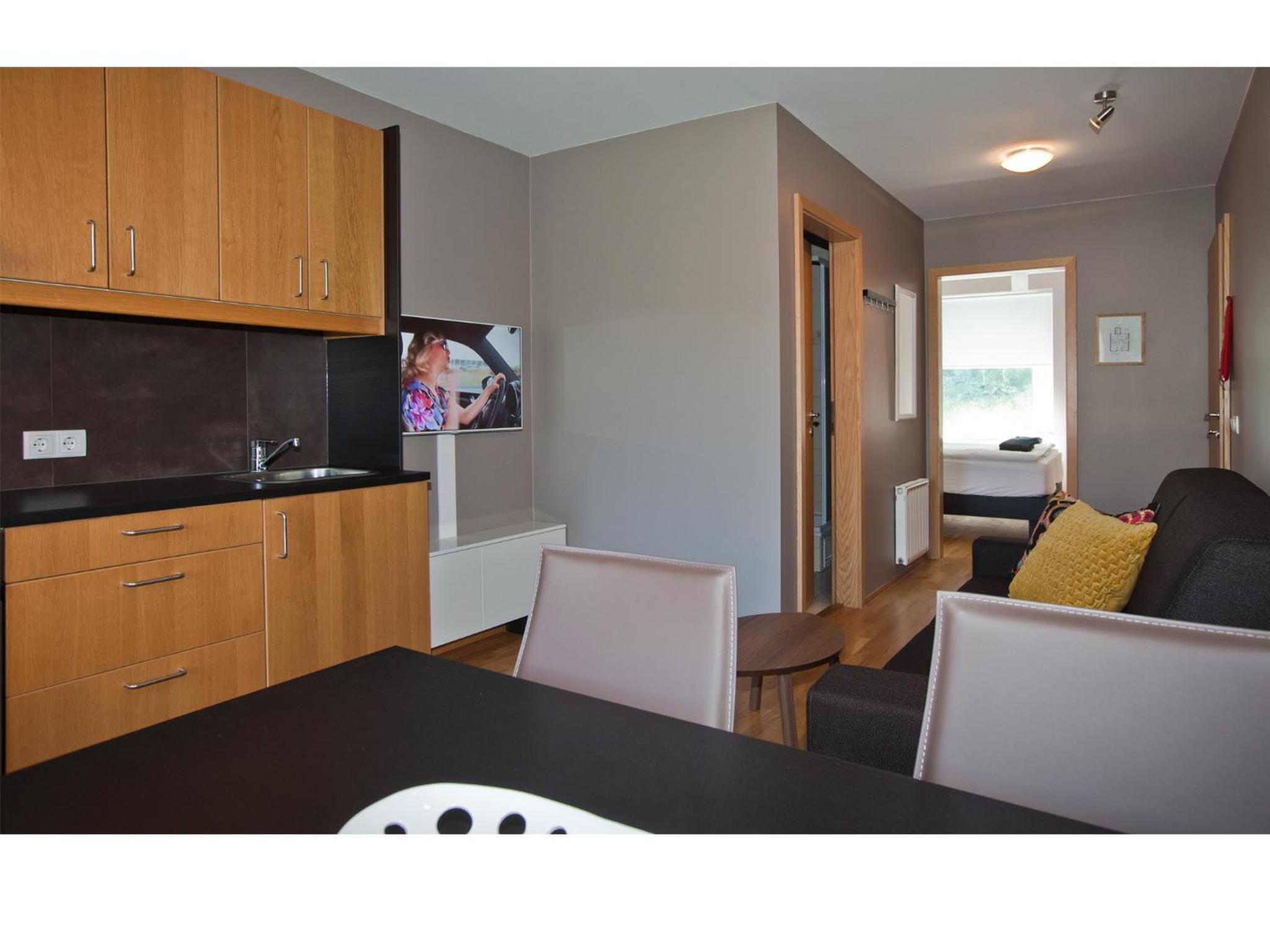 One-Bedroom Apartment with Square View photo 1