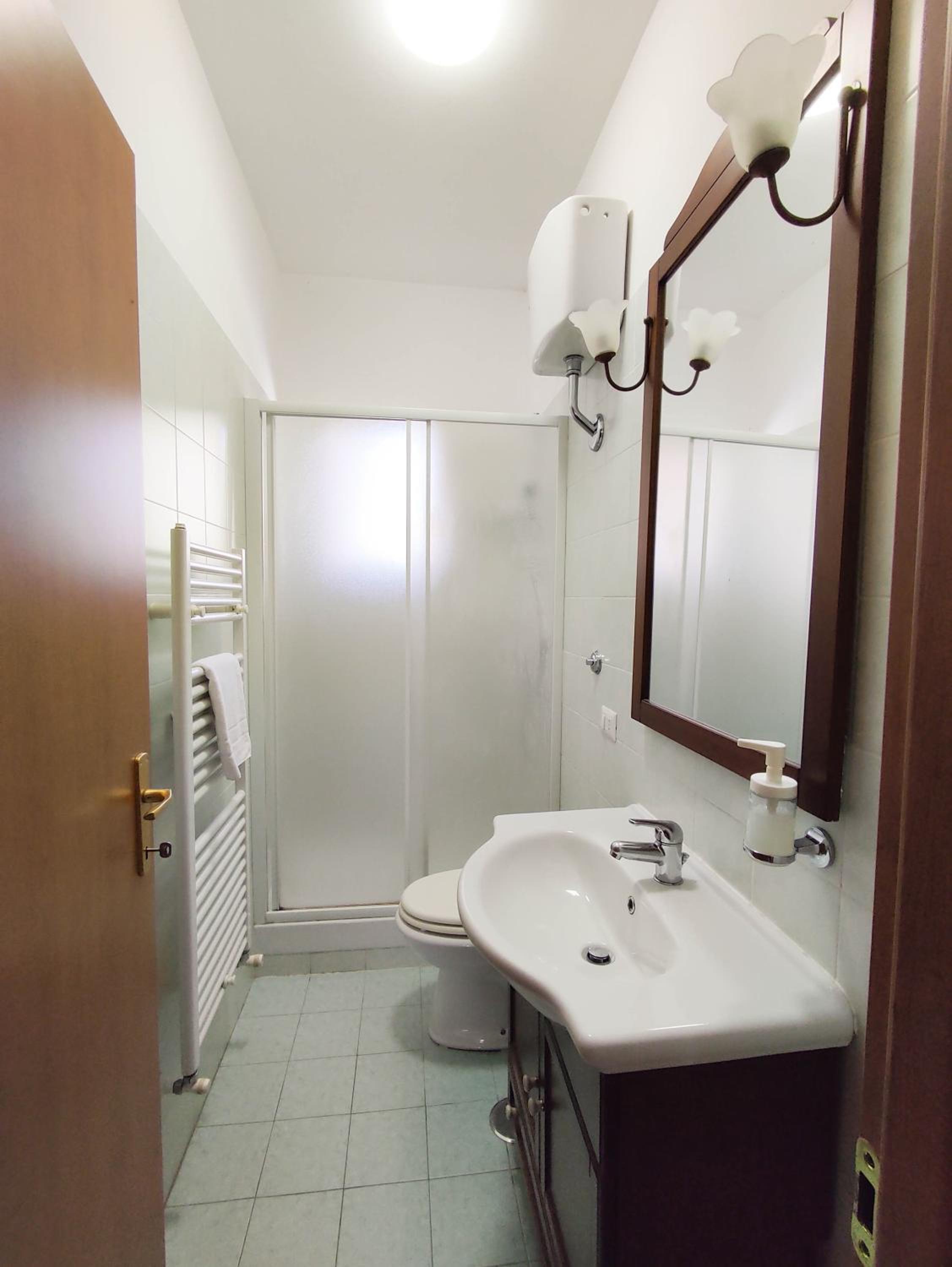 Three-Bedroom House - Photo 3
