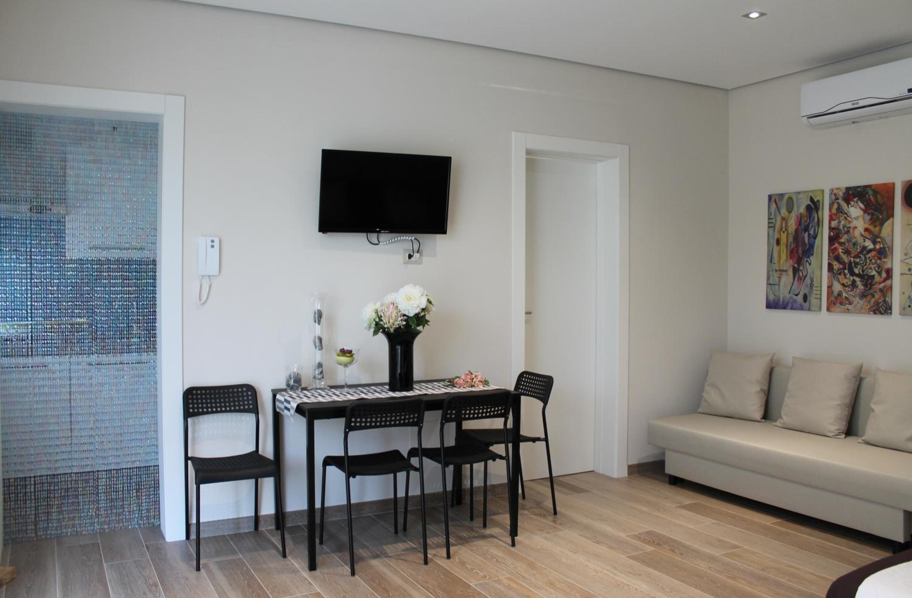 Deluxe Suite - Photo 39