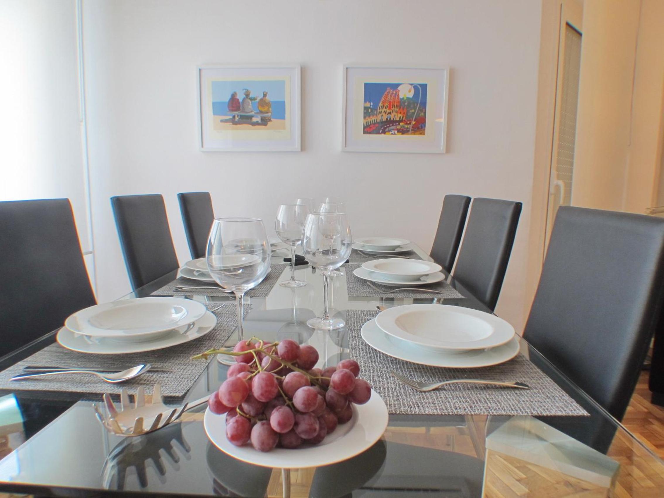 Three-Bedroom Apartment - Valencia, 463 photo 2