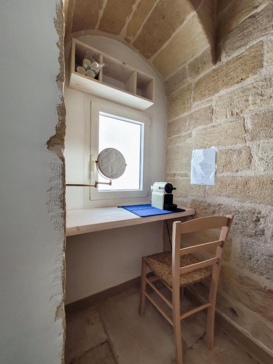Suite with Terrace - Photo 6