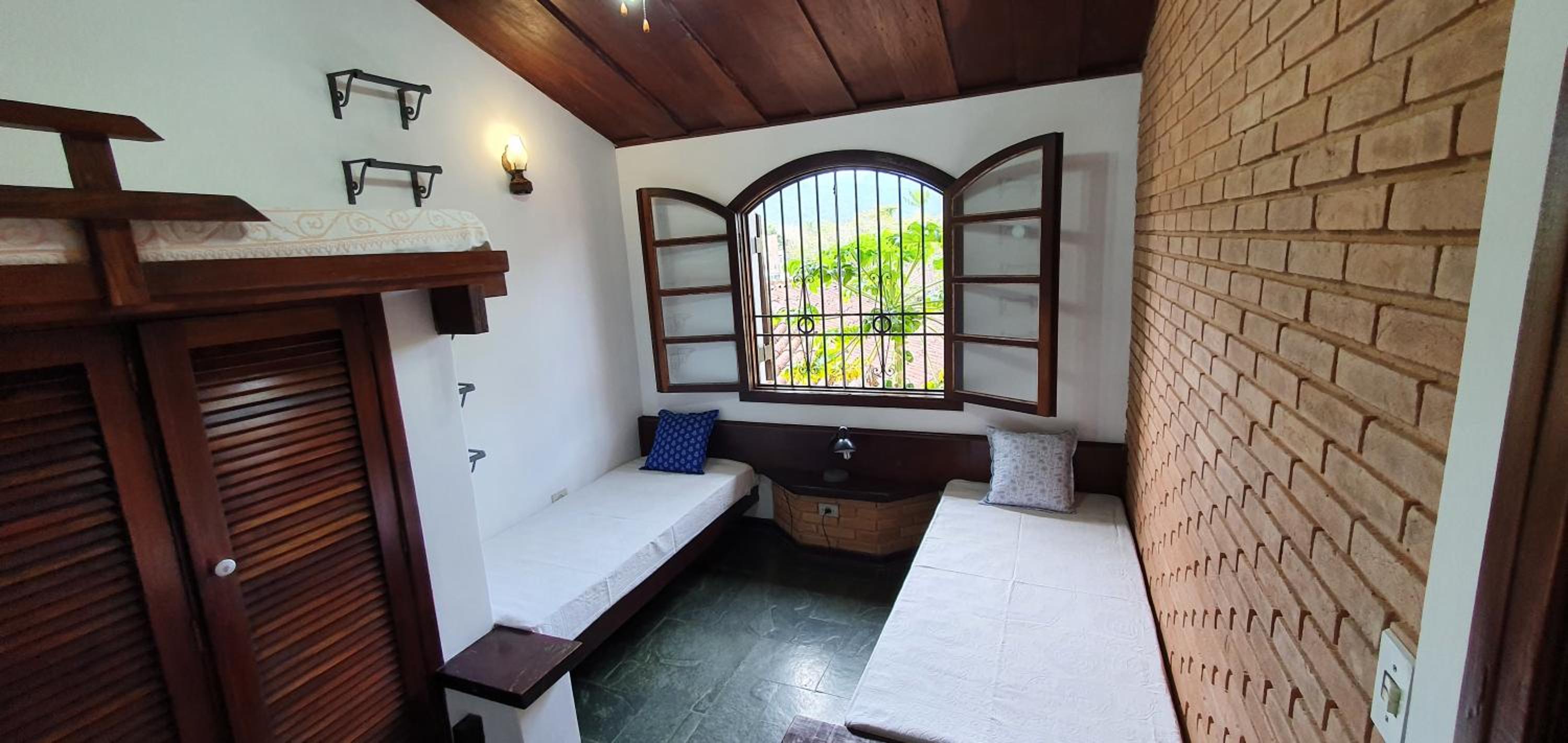 Apartment - Split Level - Photo 24
