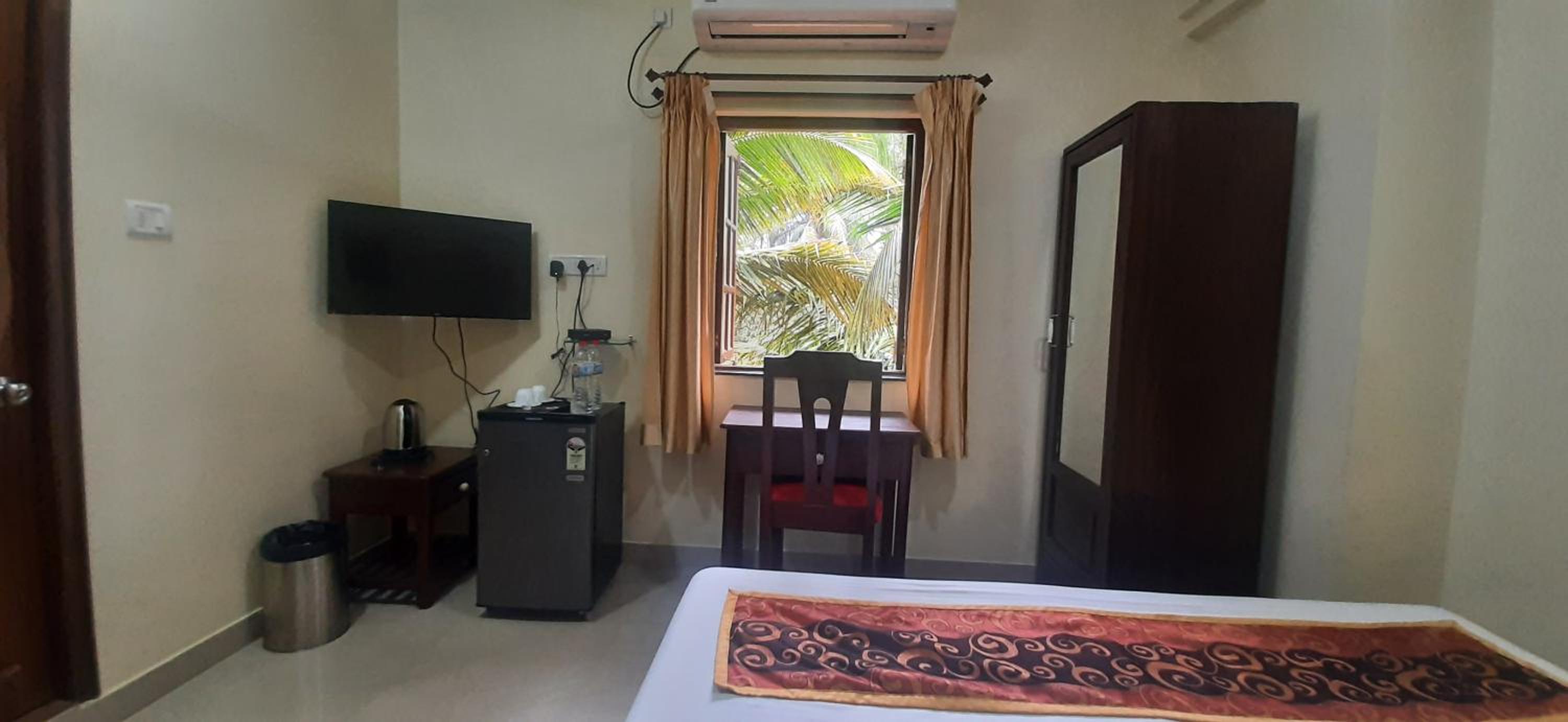 Budget Double Room photo 3