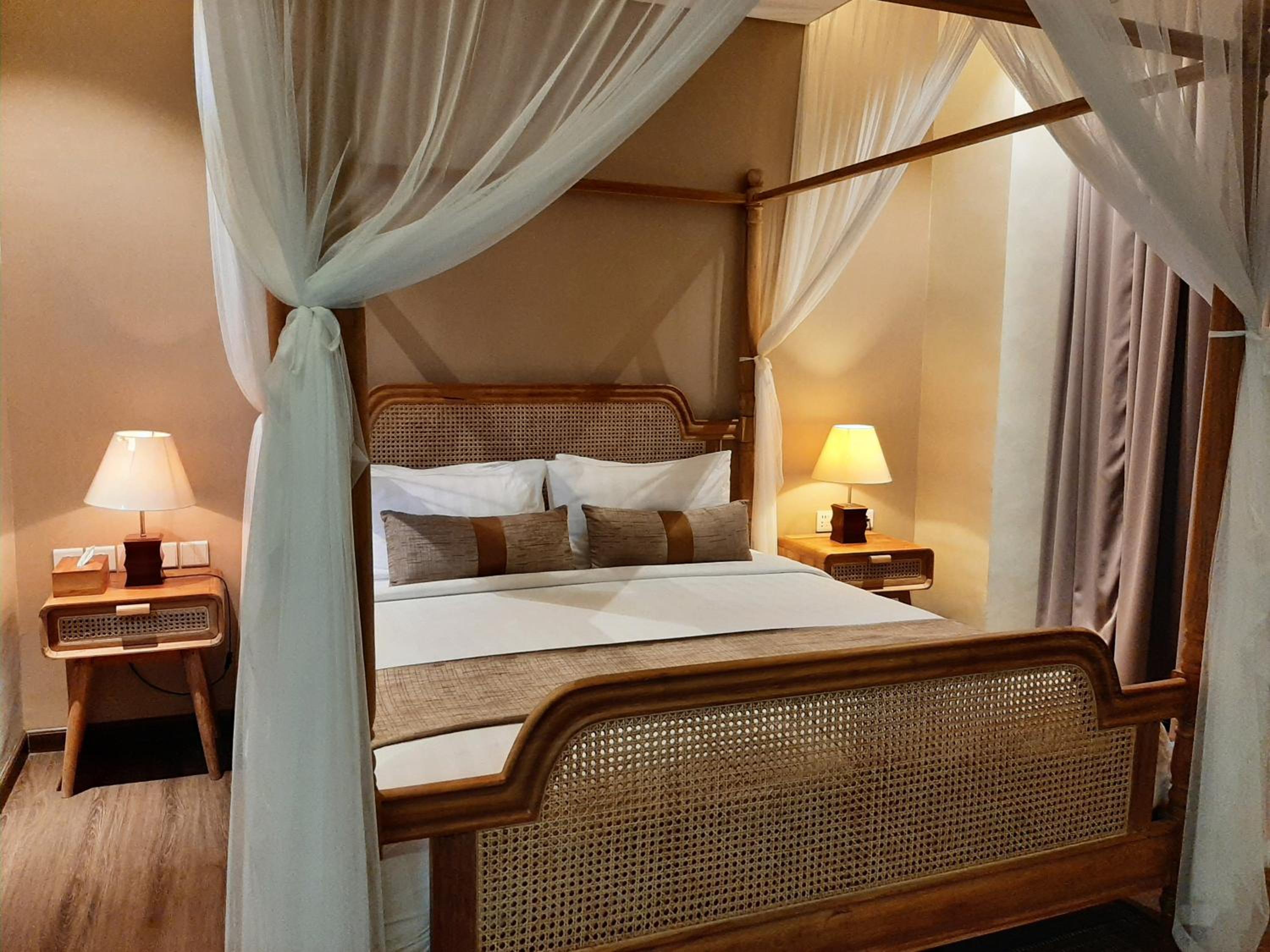 Three-Bedroom Villa with Private Pool - Villa Aku - Photo 26