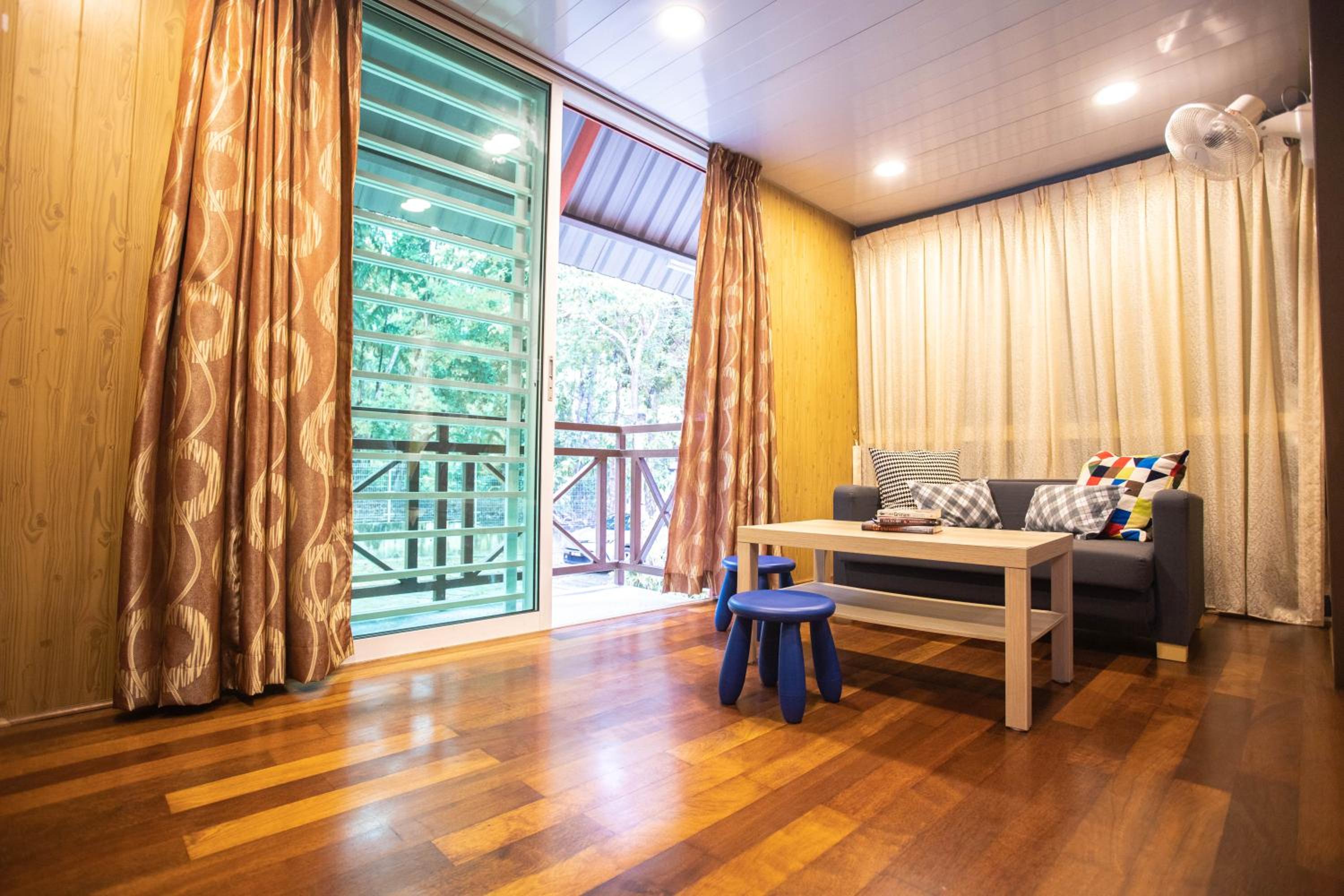 Villa photo 3