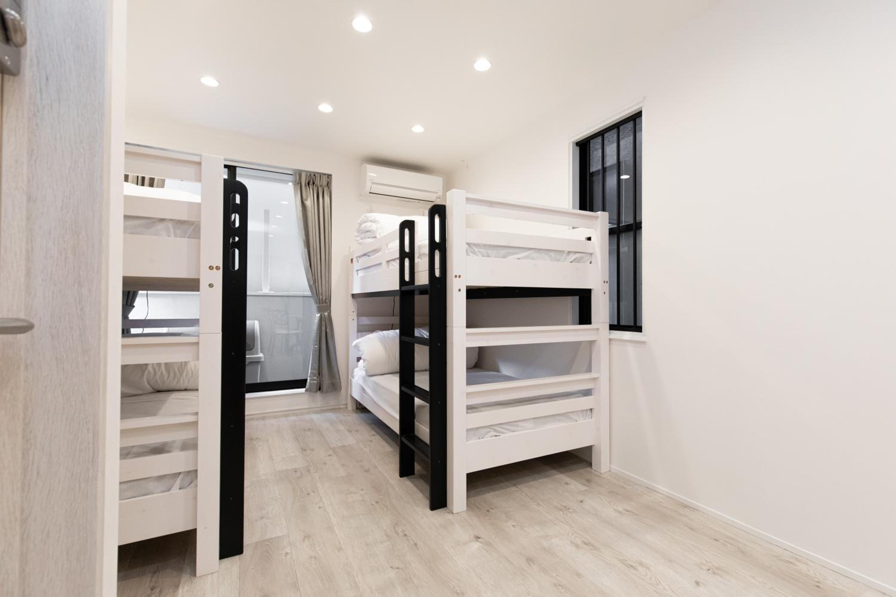 Studio Apartment photo 3
