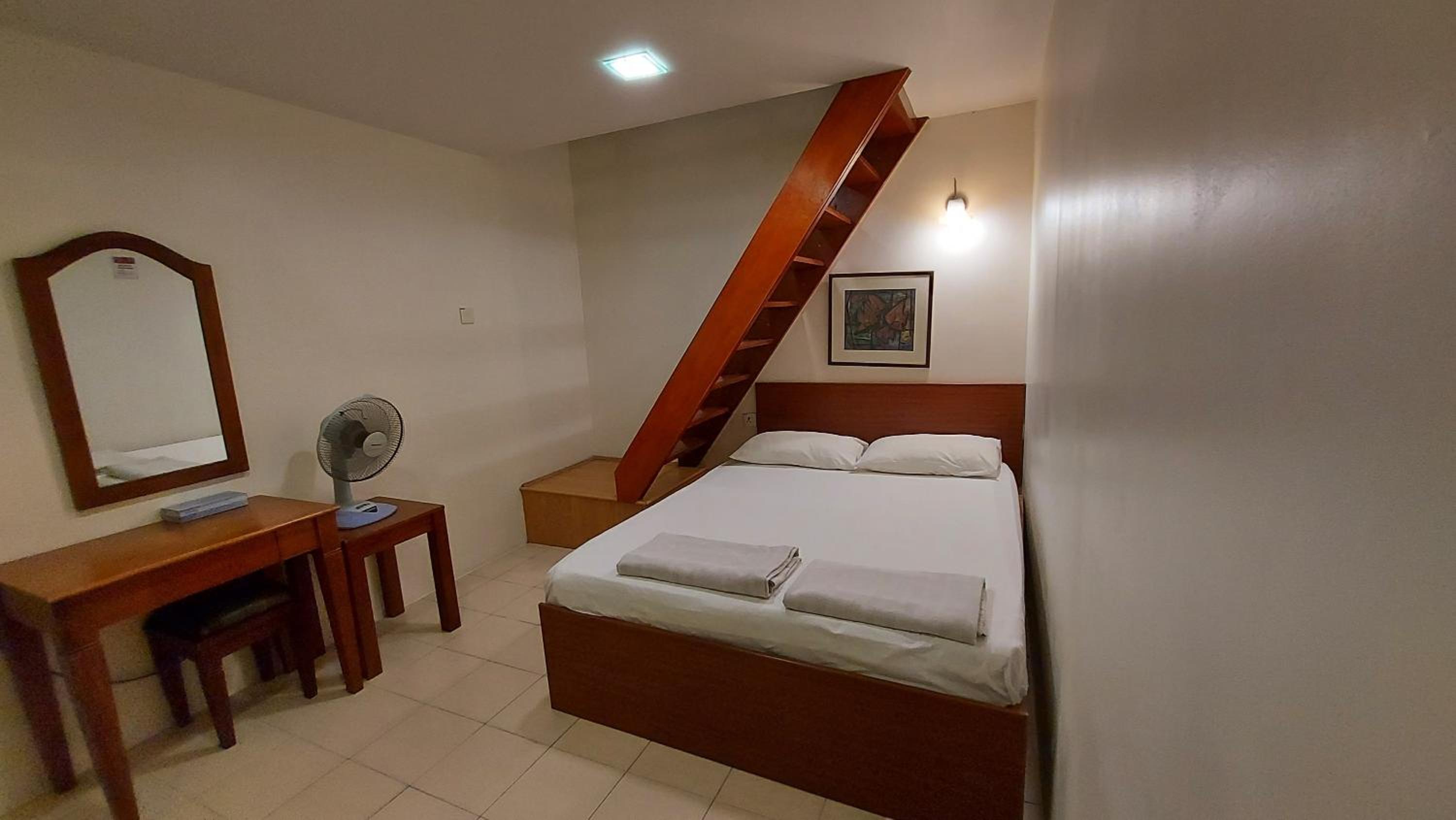 Duplex Quadruple Room