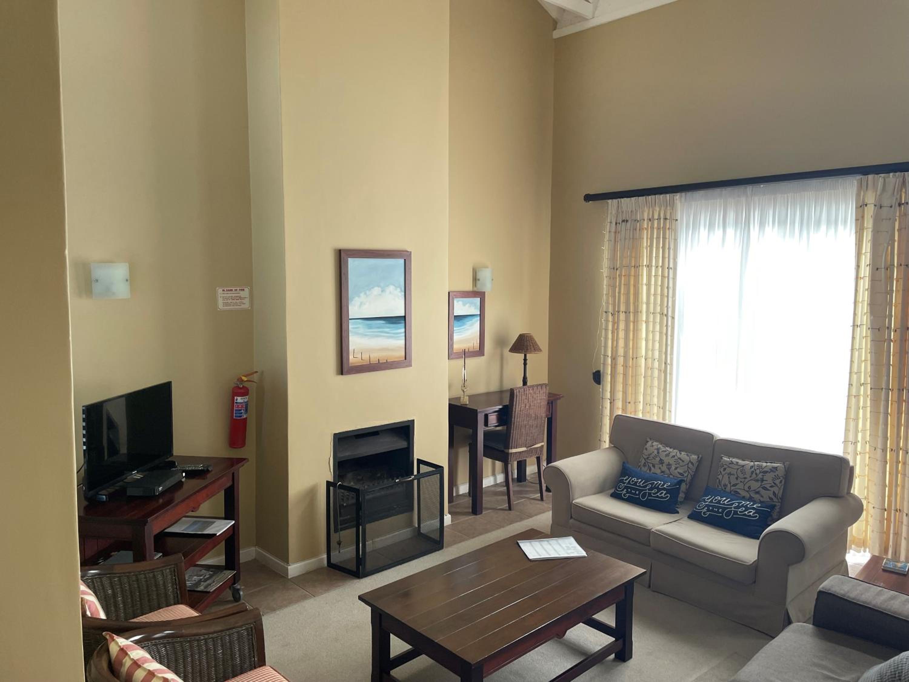 Apartment photo 1
