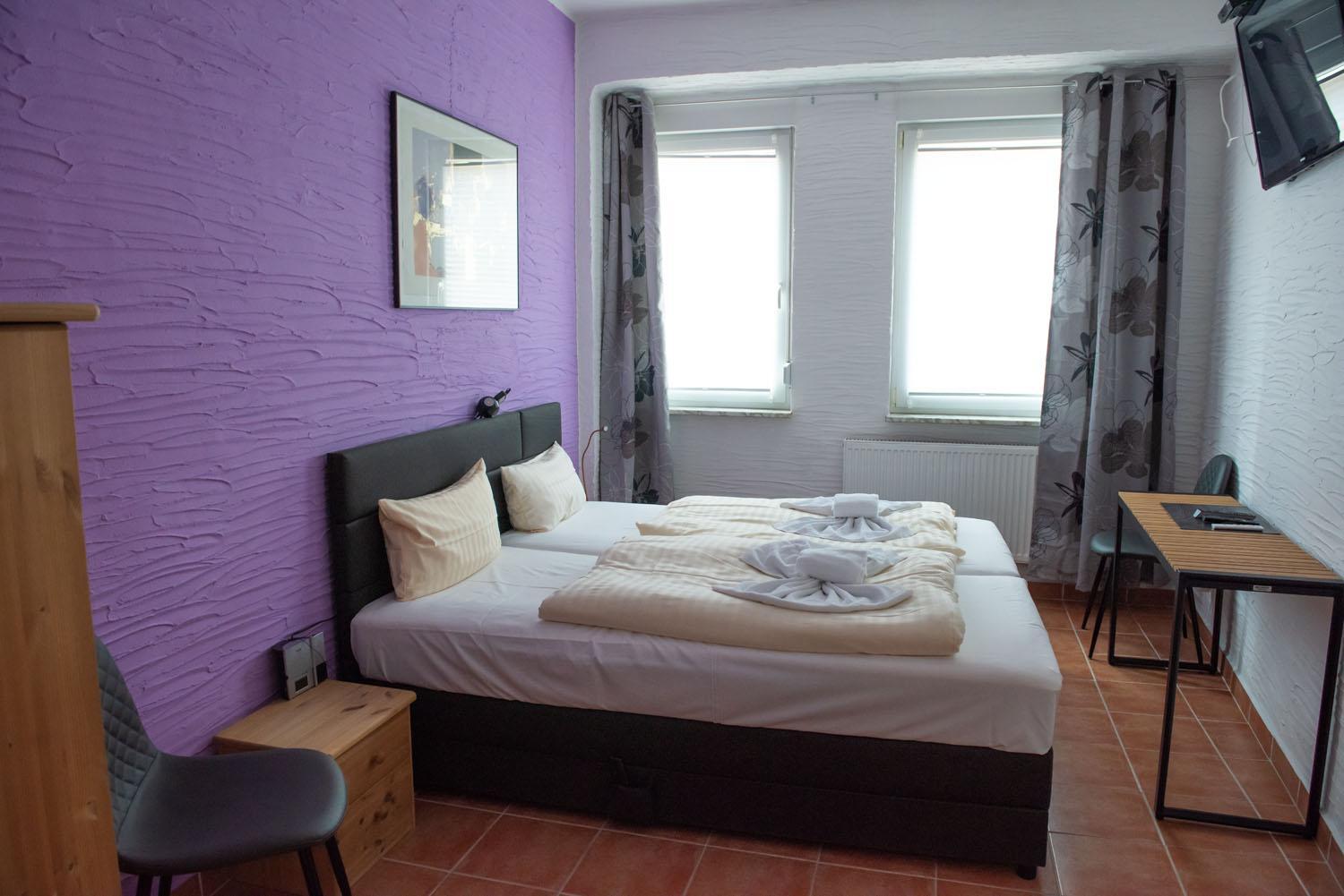 Double Room - Photo 5
