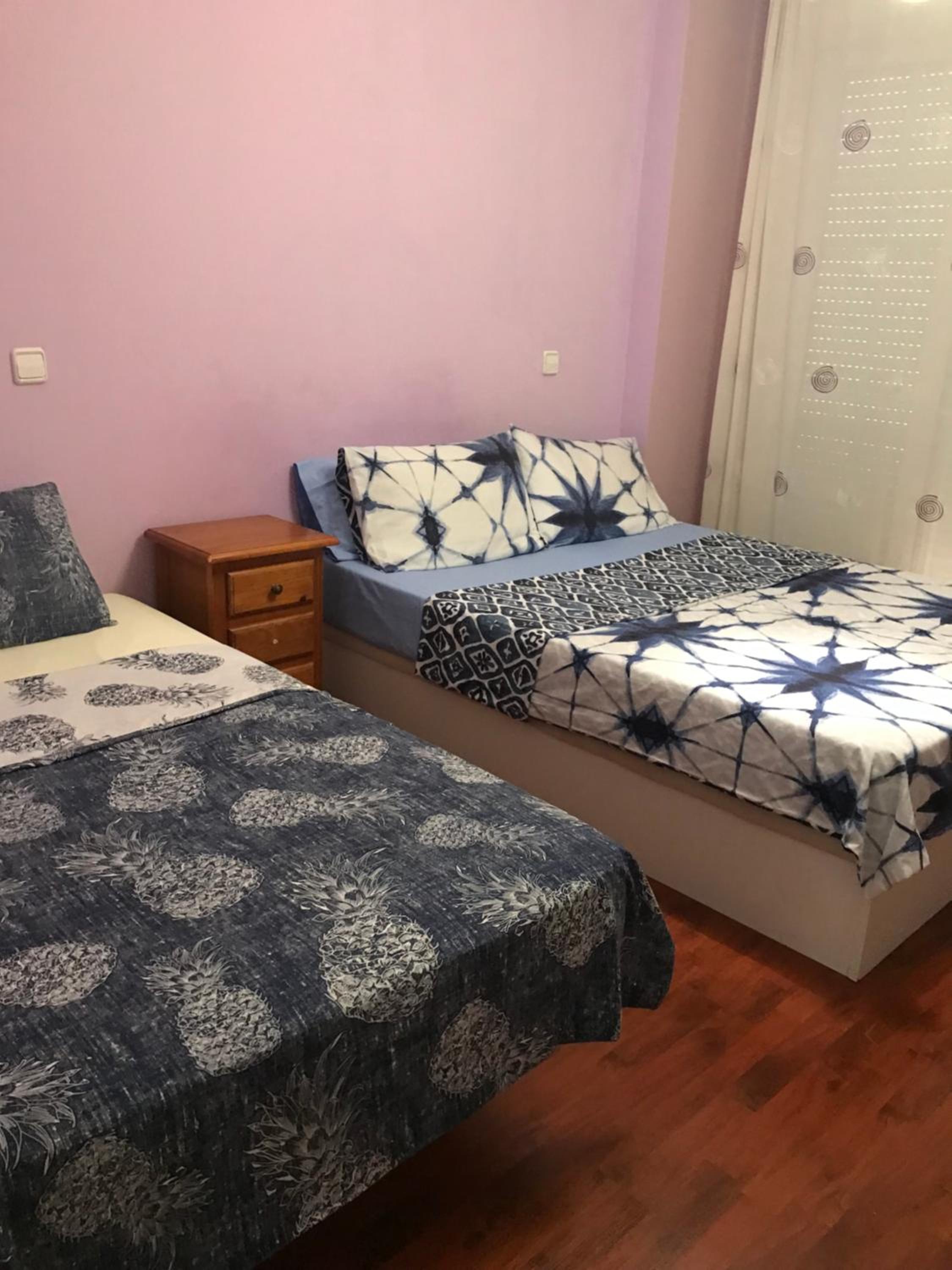 Triple Room with Private Bathroom - Photo 4