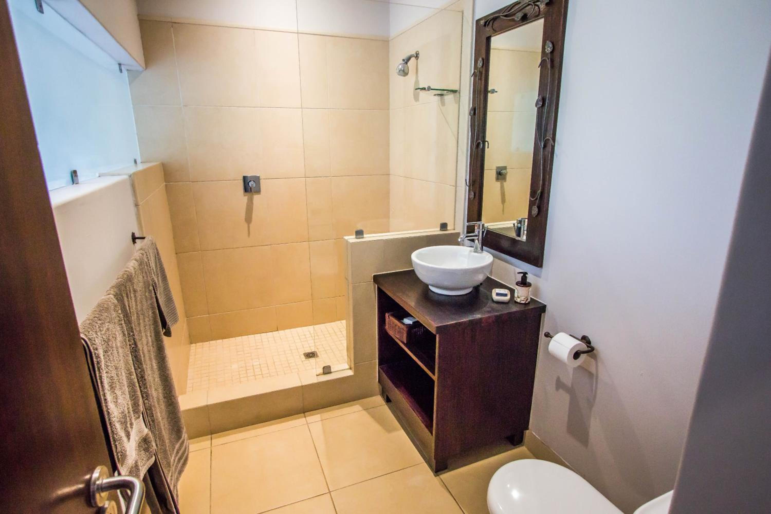 Deluxe Double or Twin Room with Balcony photo 3