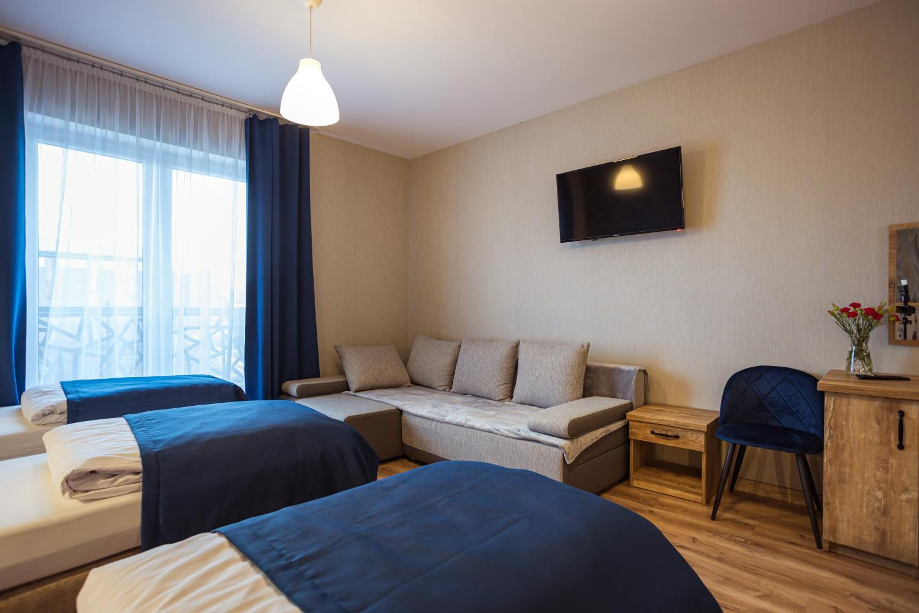 Standard Double Room - Photo 17