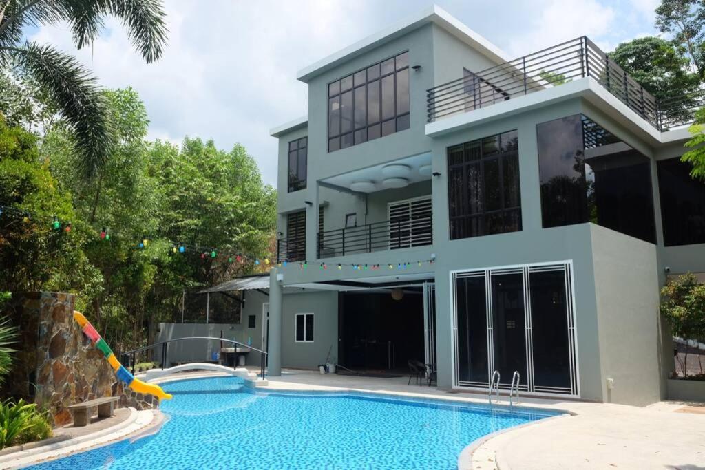 Villa photo 1