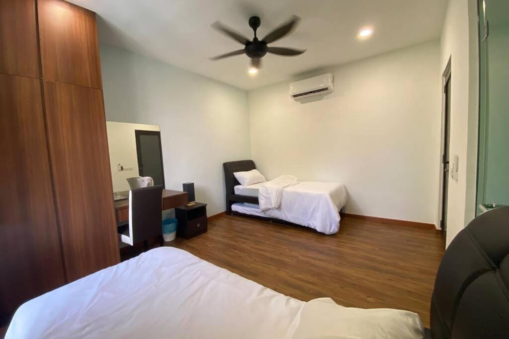Villa photo 2