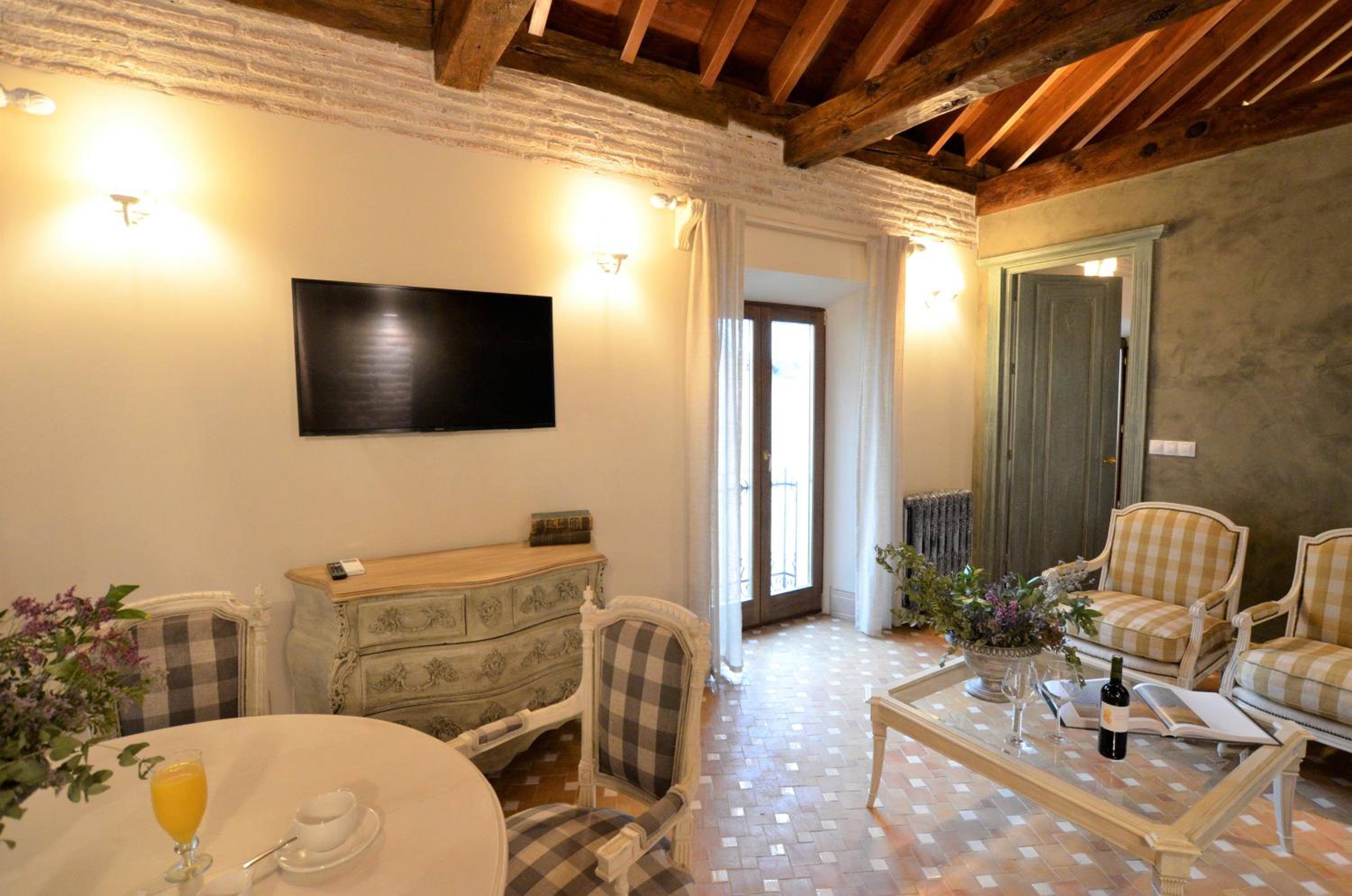 Deluxe Family Suite