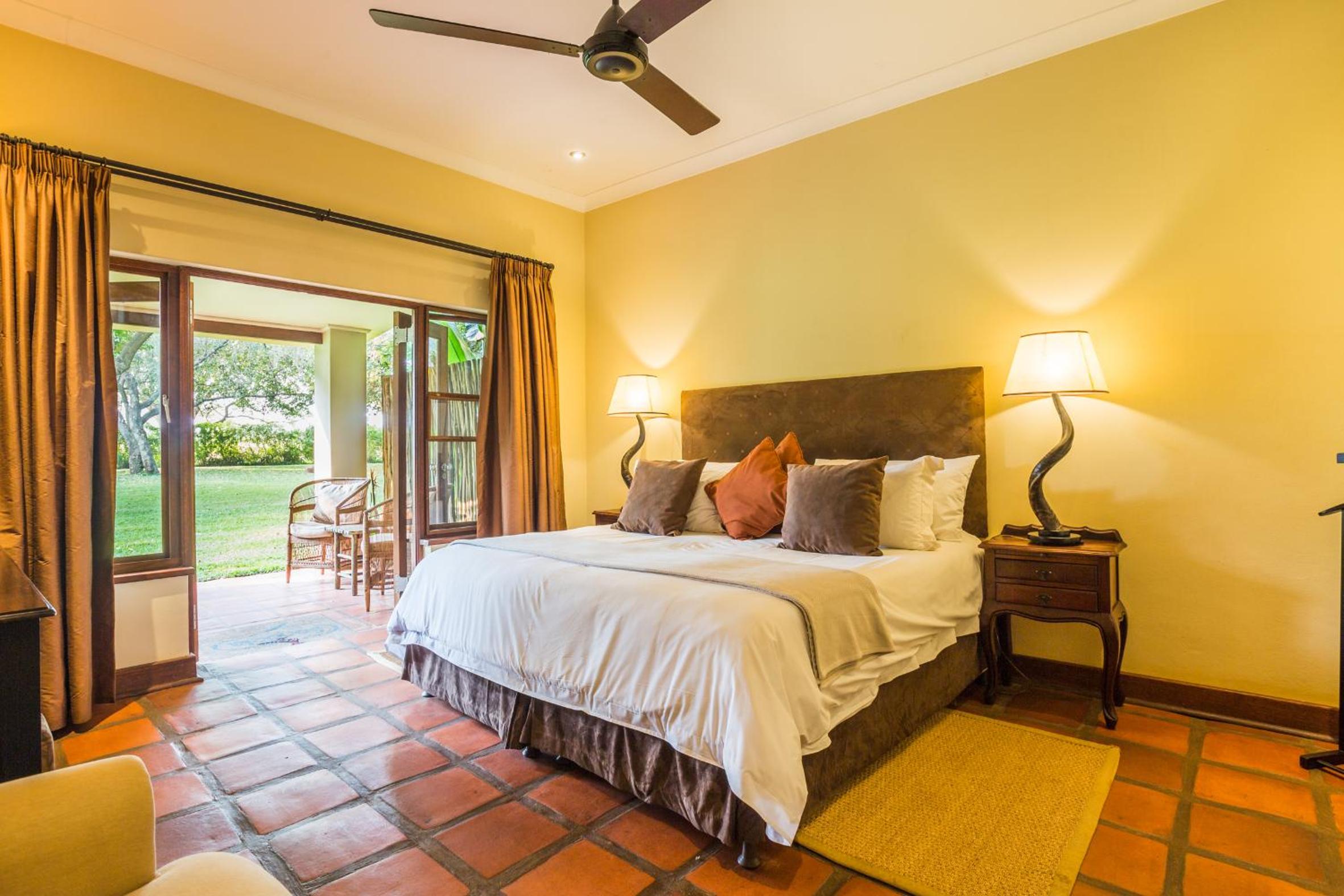 Large Double Room - Photo 1