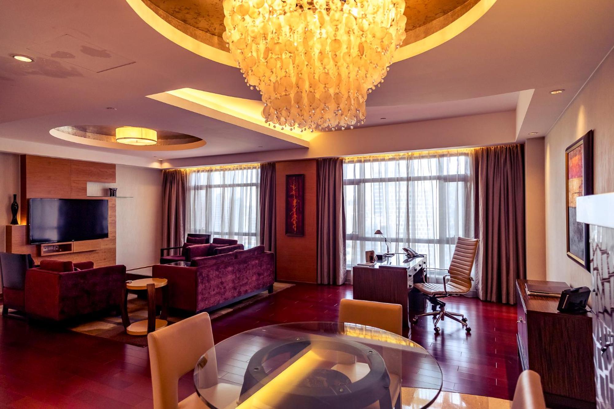 Executive Studio