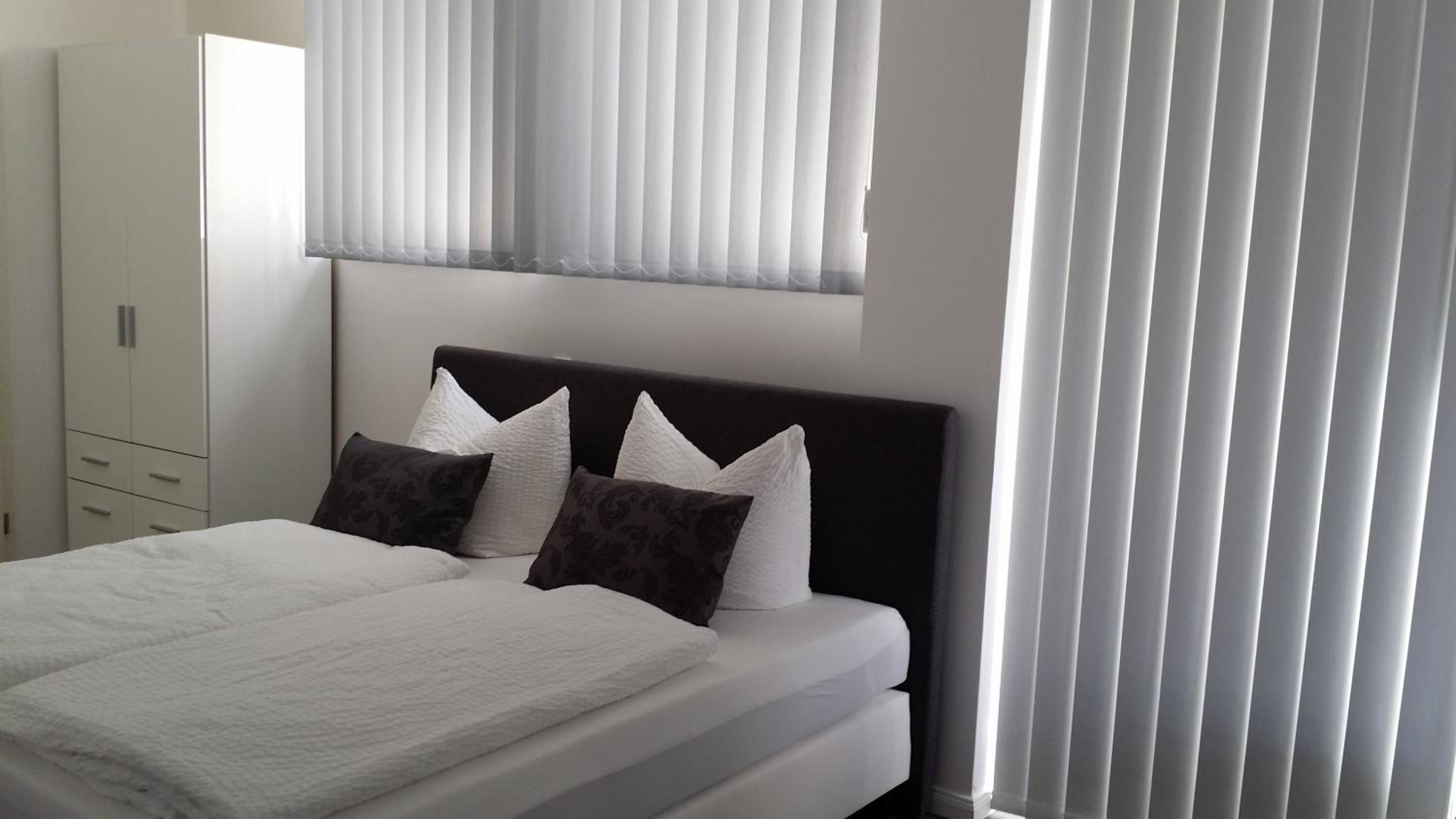 Studio Apartment (3 Adults) - Photo 17