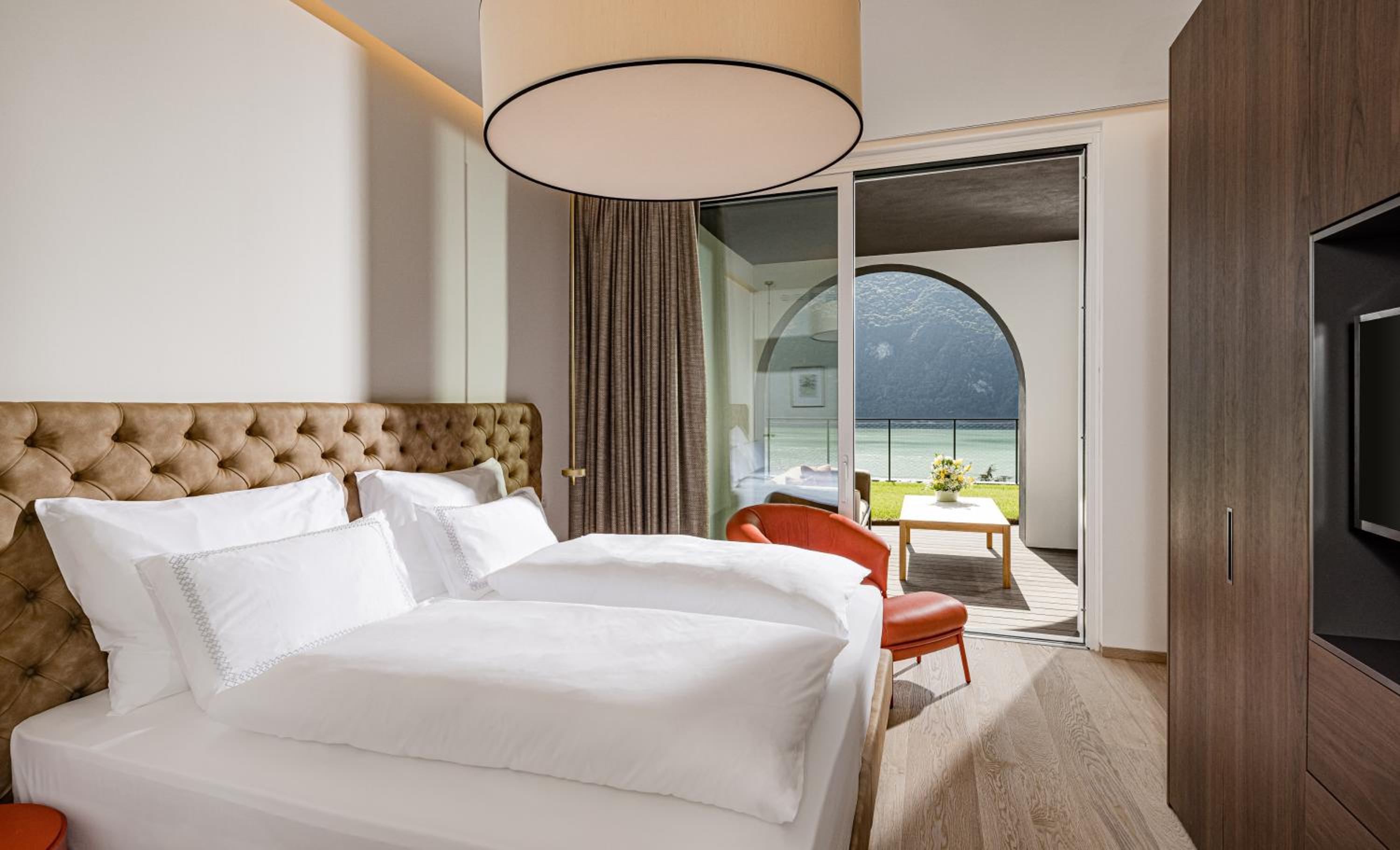 Three-Bedroom Suite with Lake View
