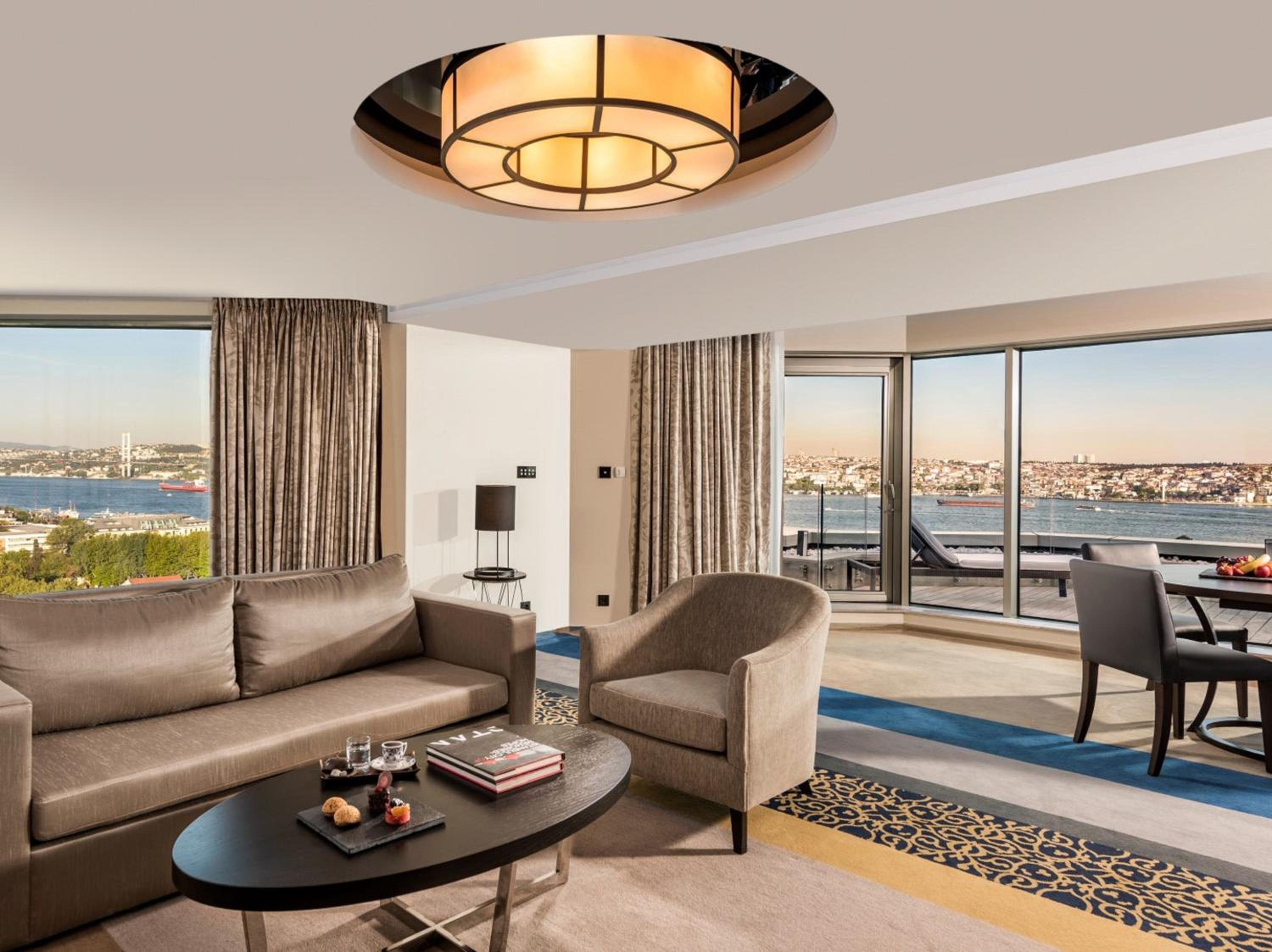 Executive Terrace Suite