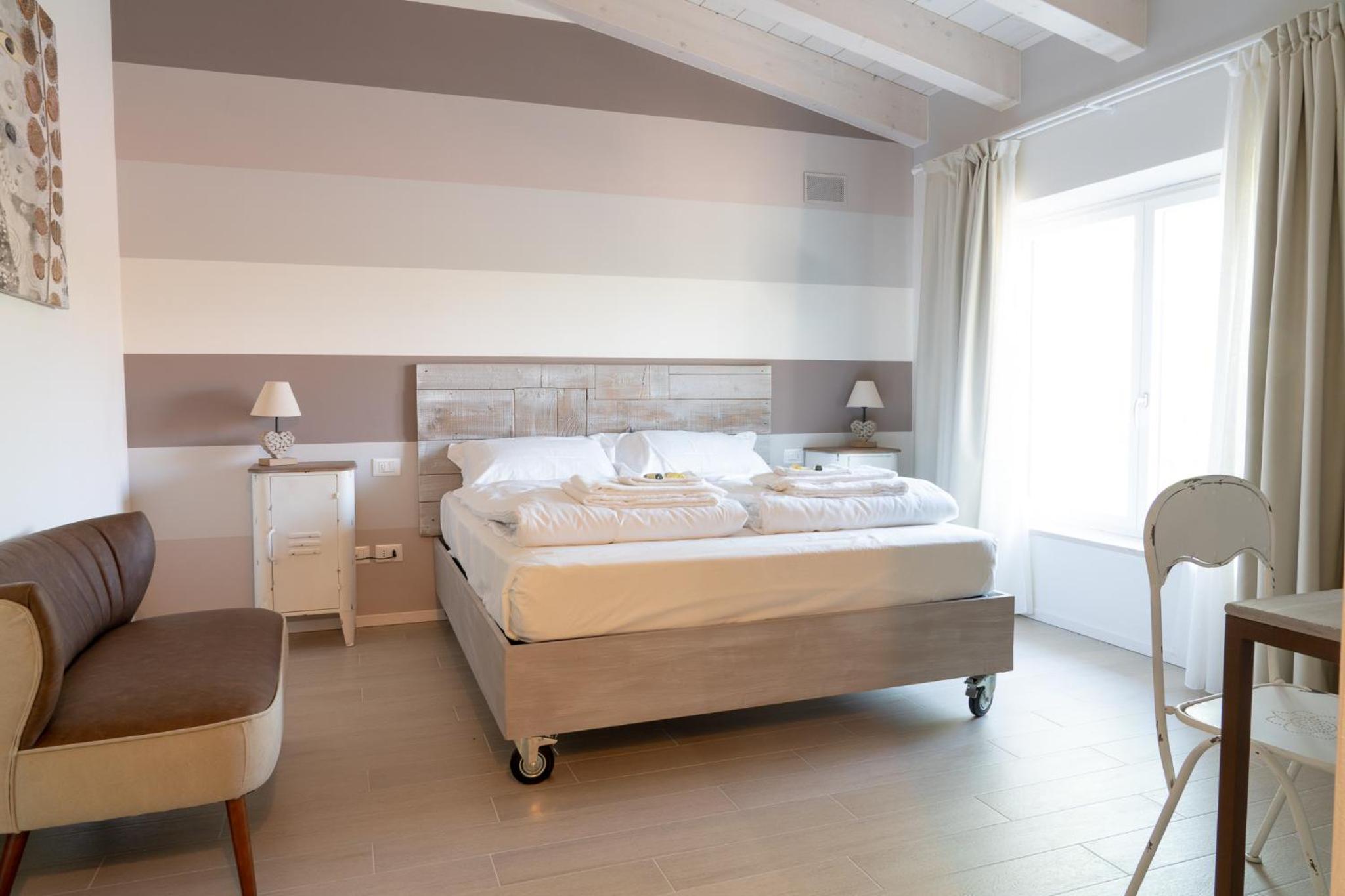 Double Room - Photo 2