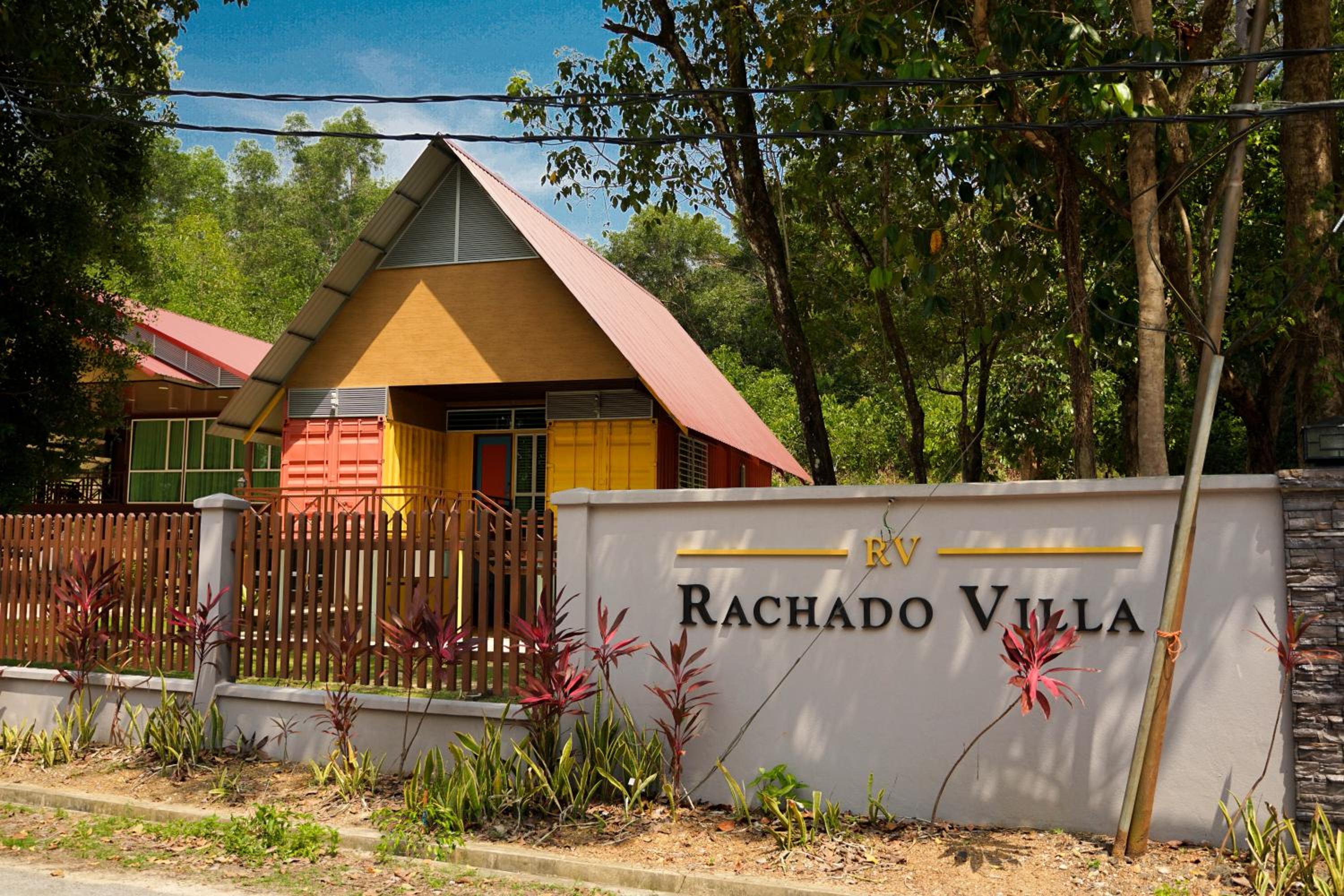 Villa photo 1