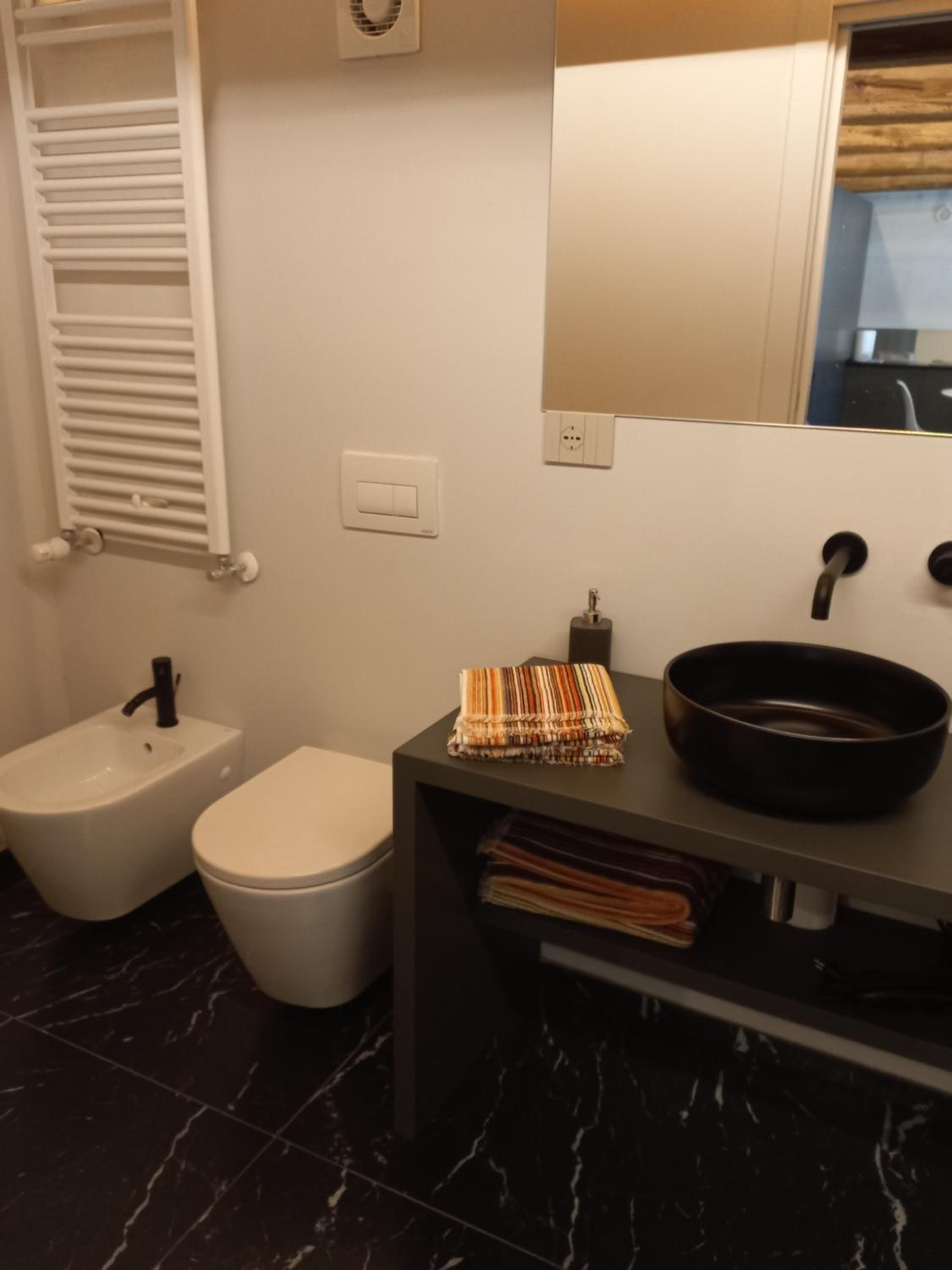 Deluxe Apartment photo 2