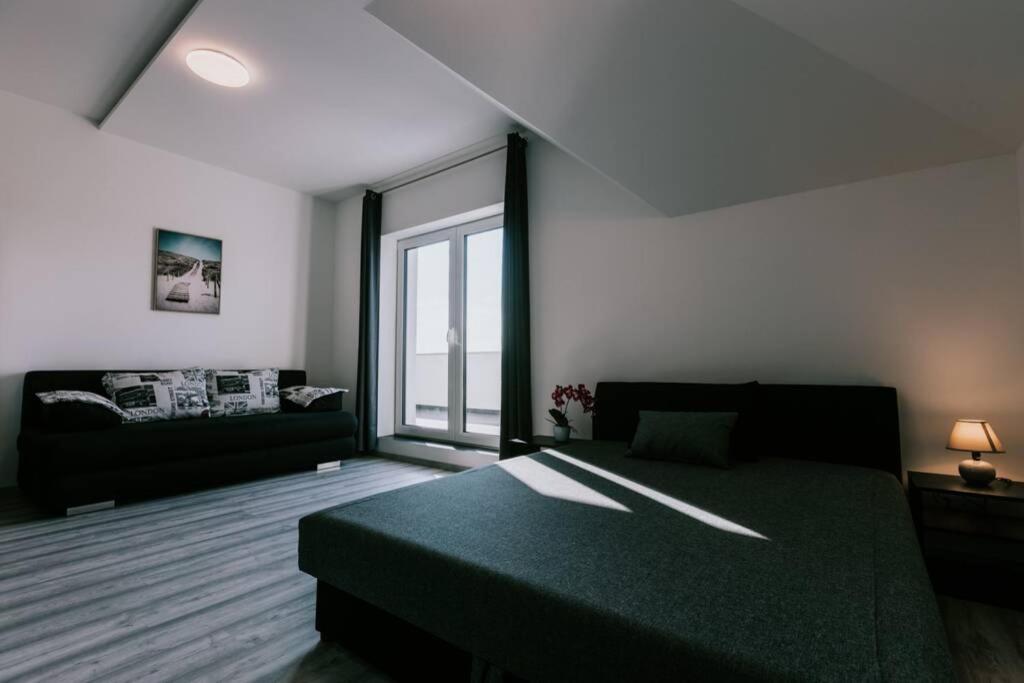 Apartment - Photo 33