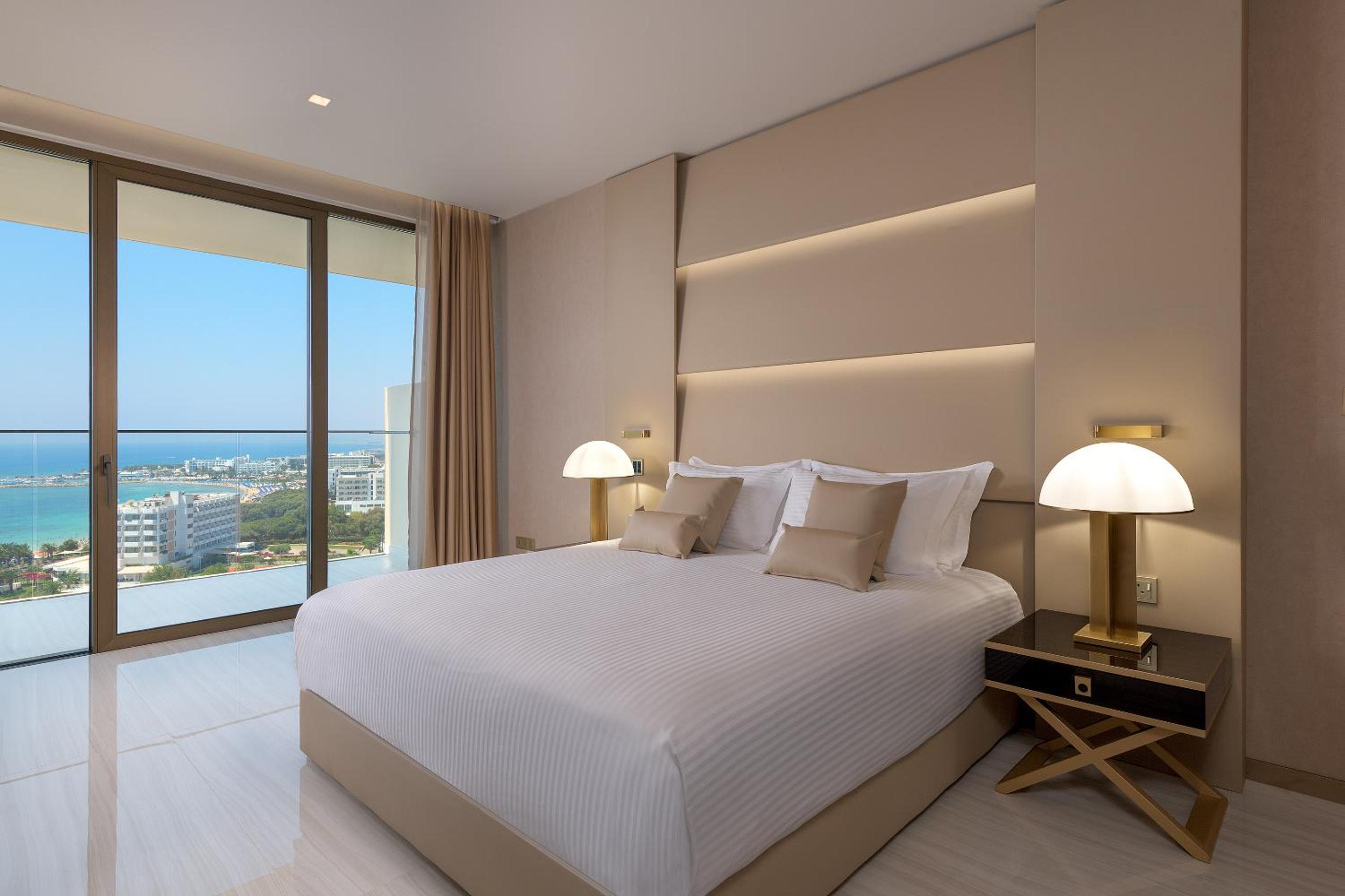 Penthouse Suite with Sea View - Photo 5