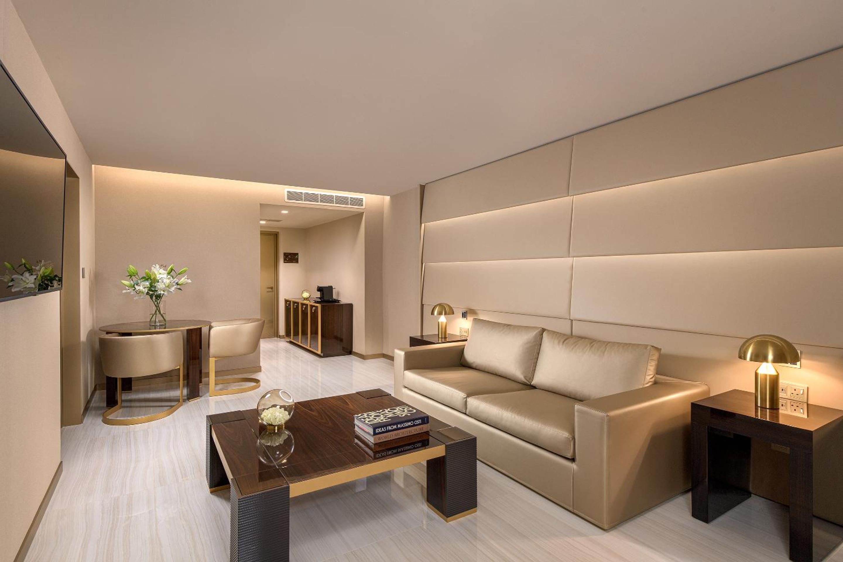 Prestige Swim-Up Suite with Sea & Pool View - Photo 1
