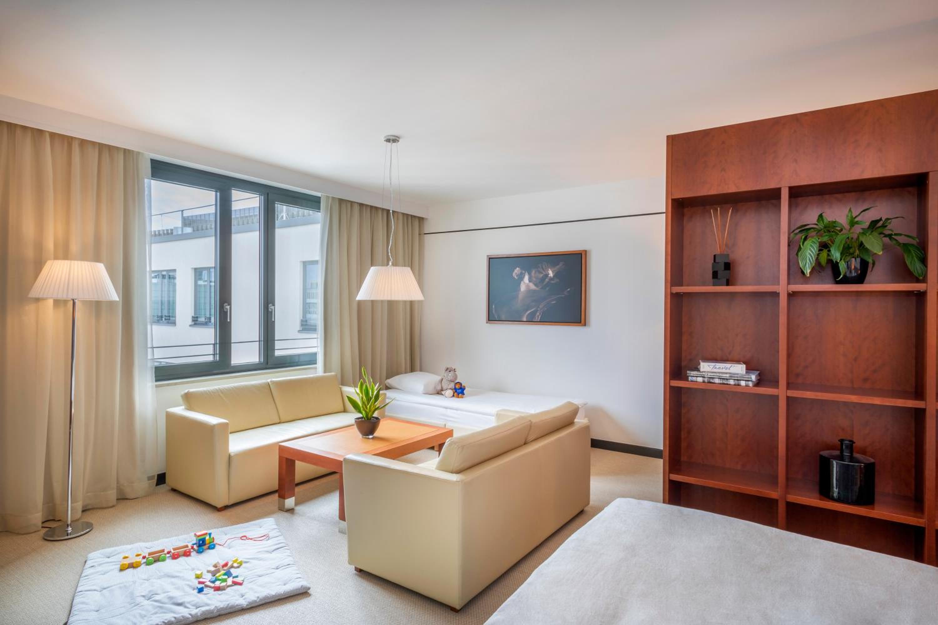 The Level Family Junior Suite with Executive Lounge Access