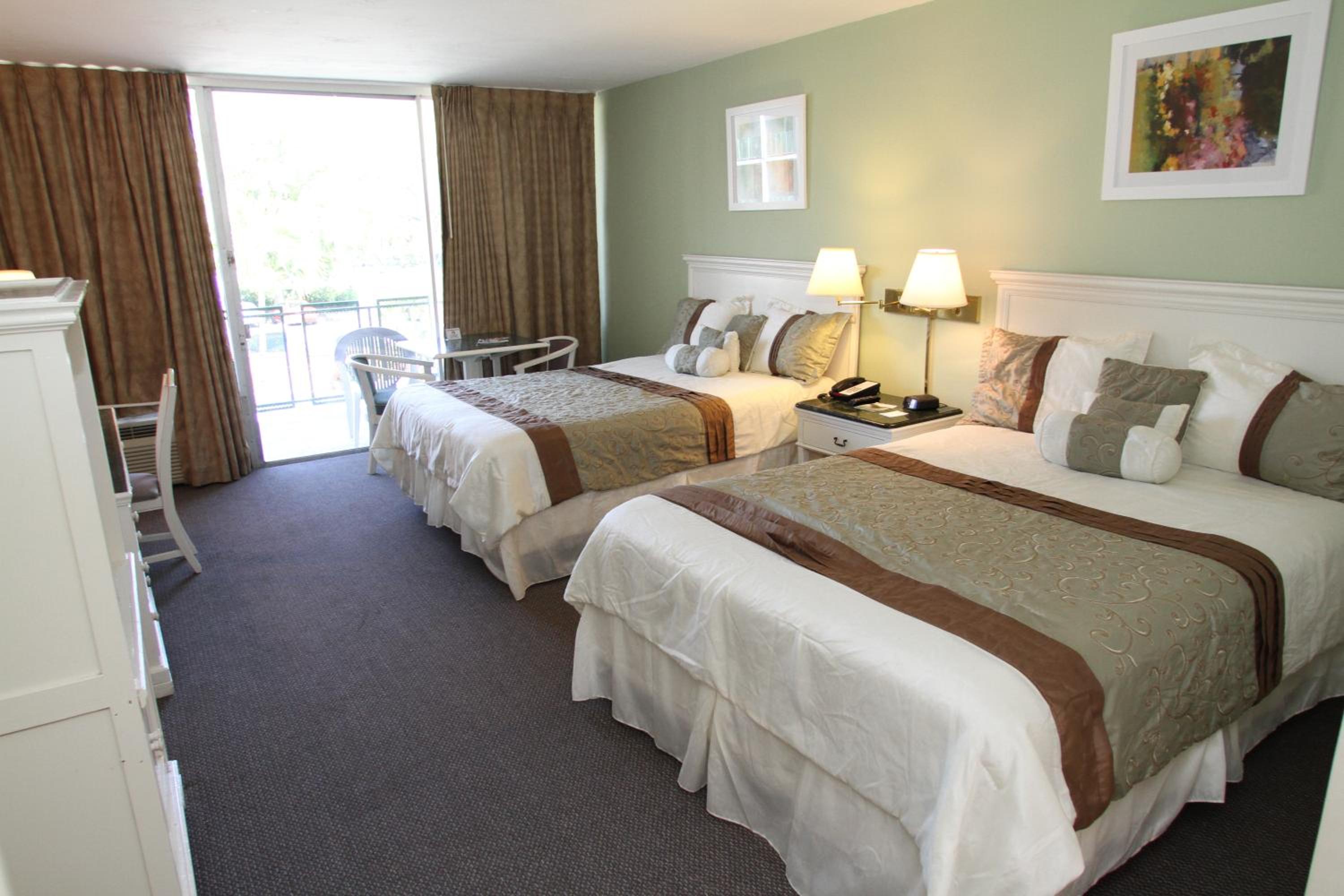 Queen Room - Photo 5