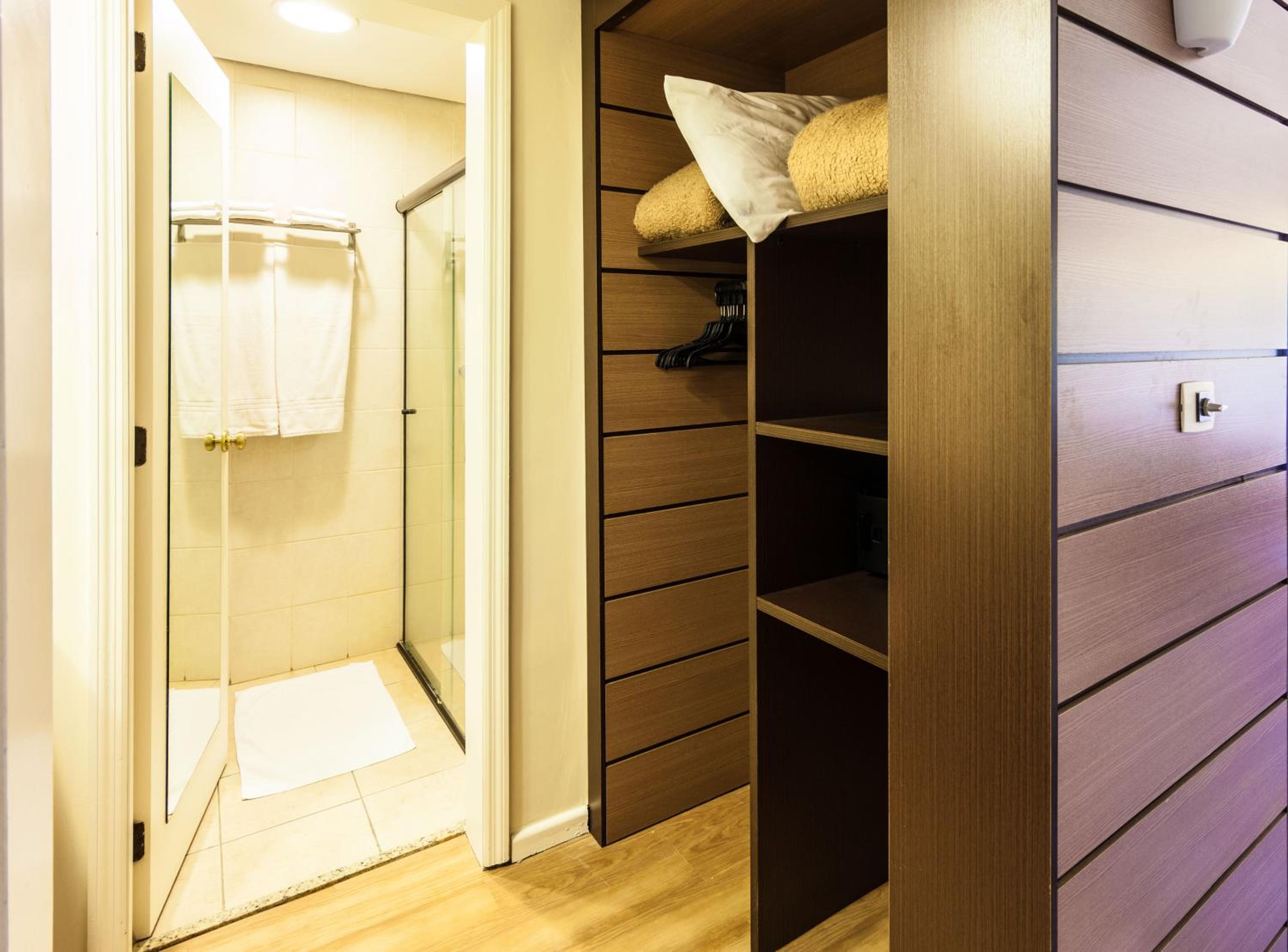 Superior Double Room with One Double Bed - Photo 6