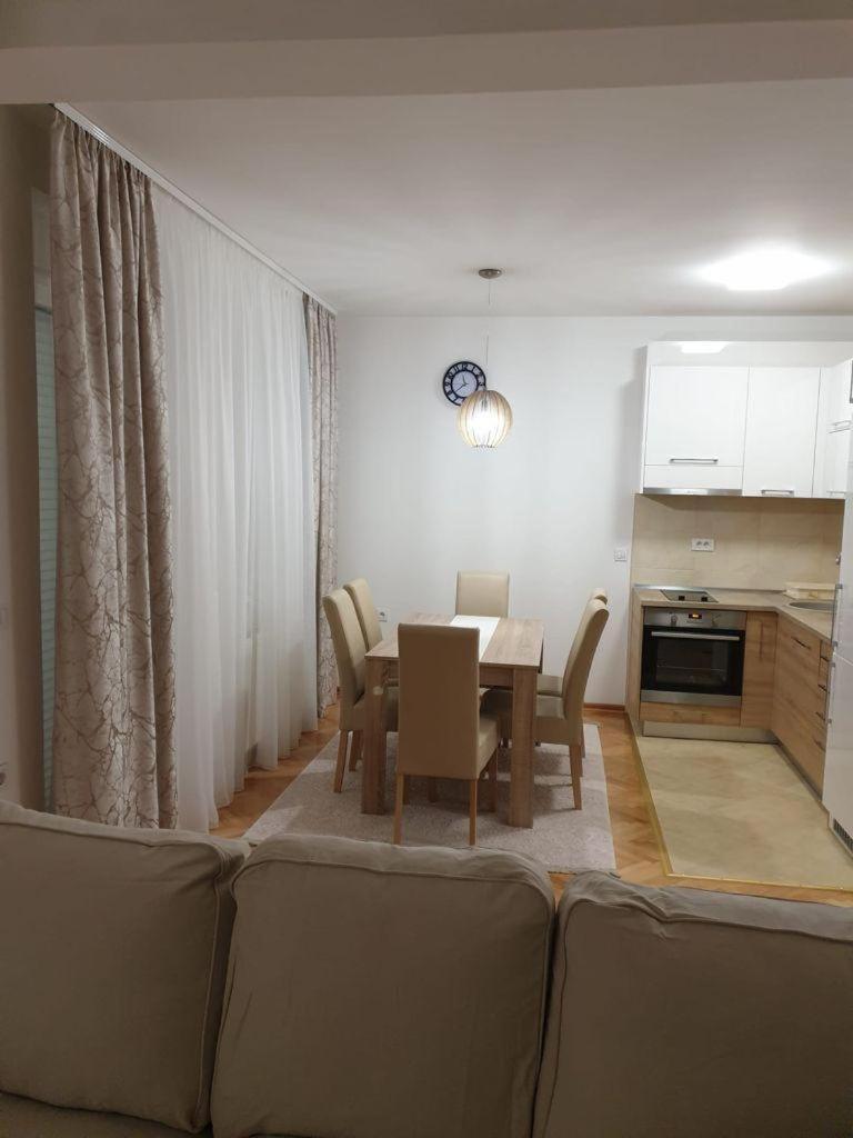 Two-Bedroom Apartment - Photo 25