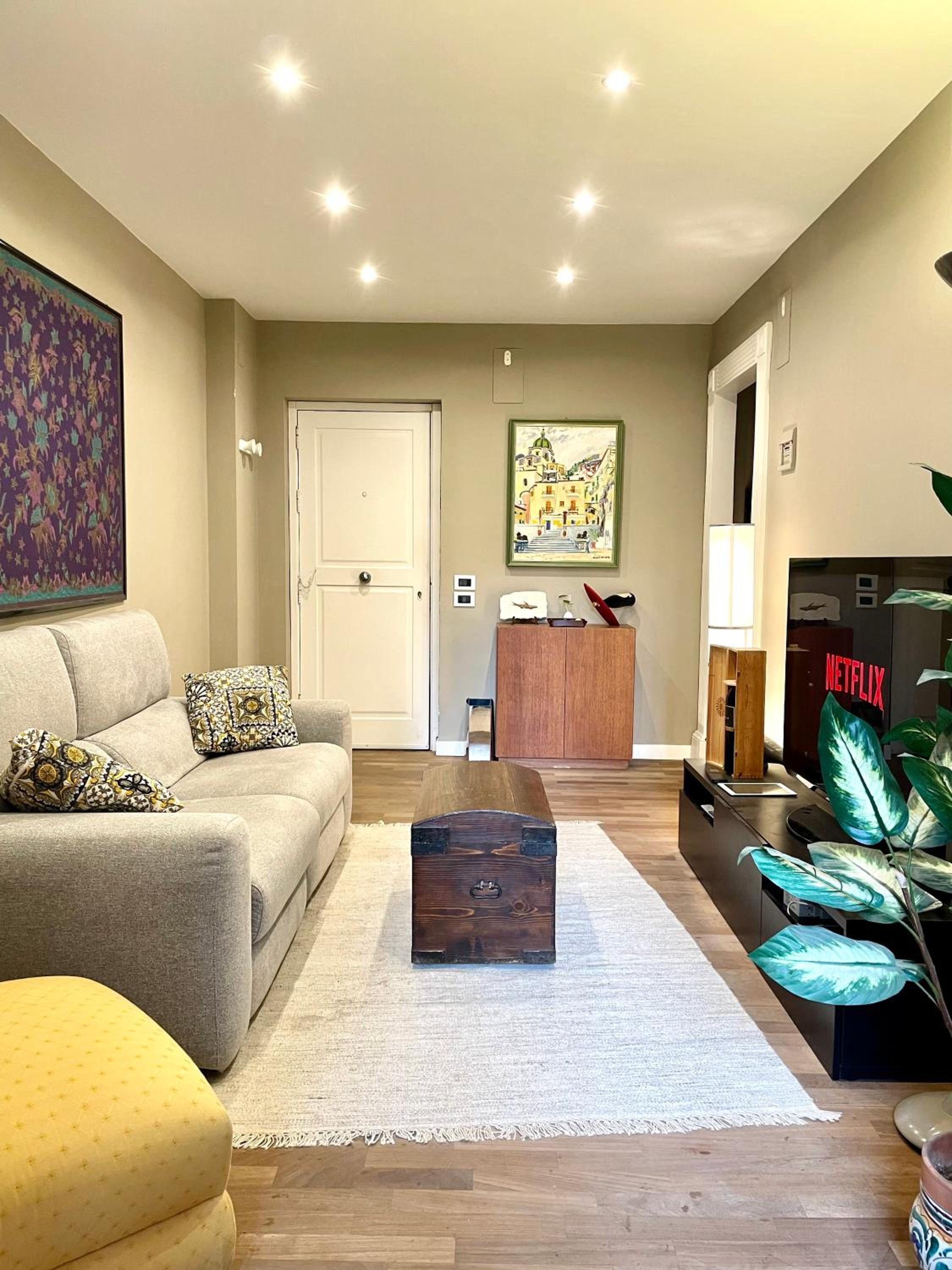 One-Bedroom Apartment
