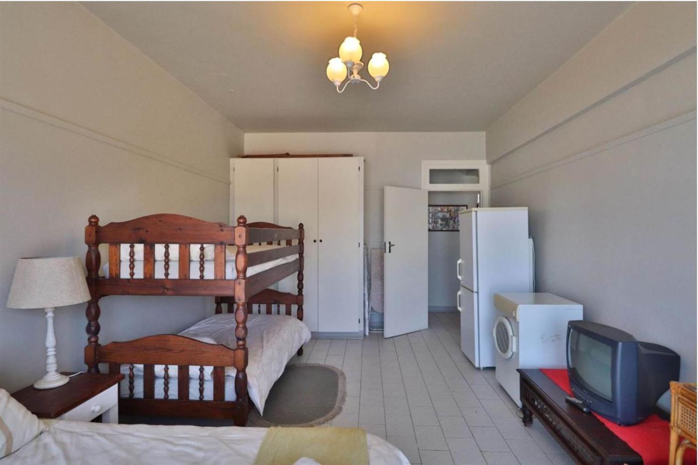 Apartment - Ground Floor photo 2