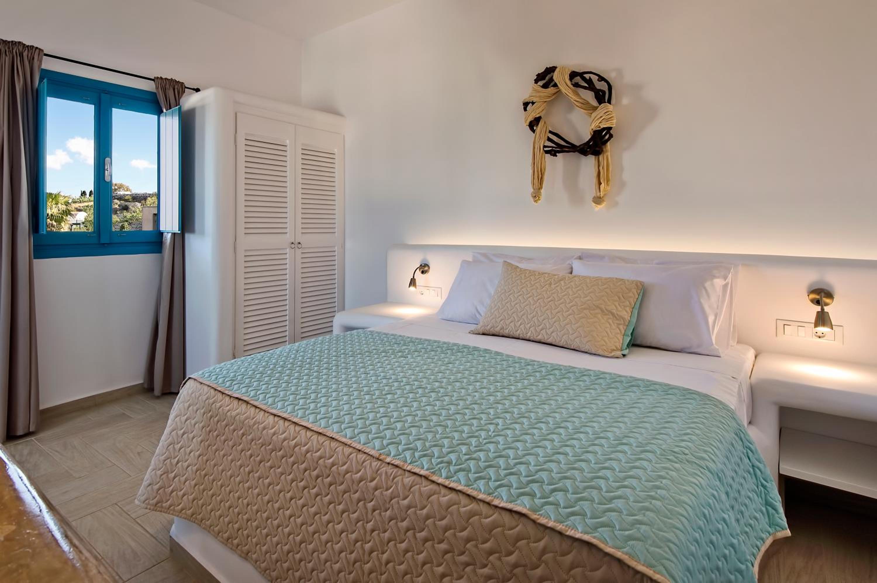 Junior Suite with Balcony - Photo 1