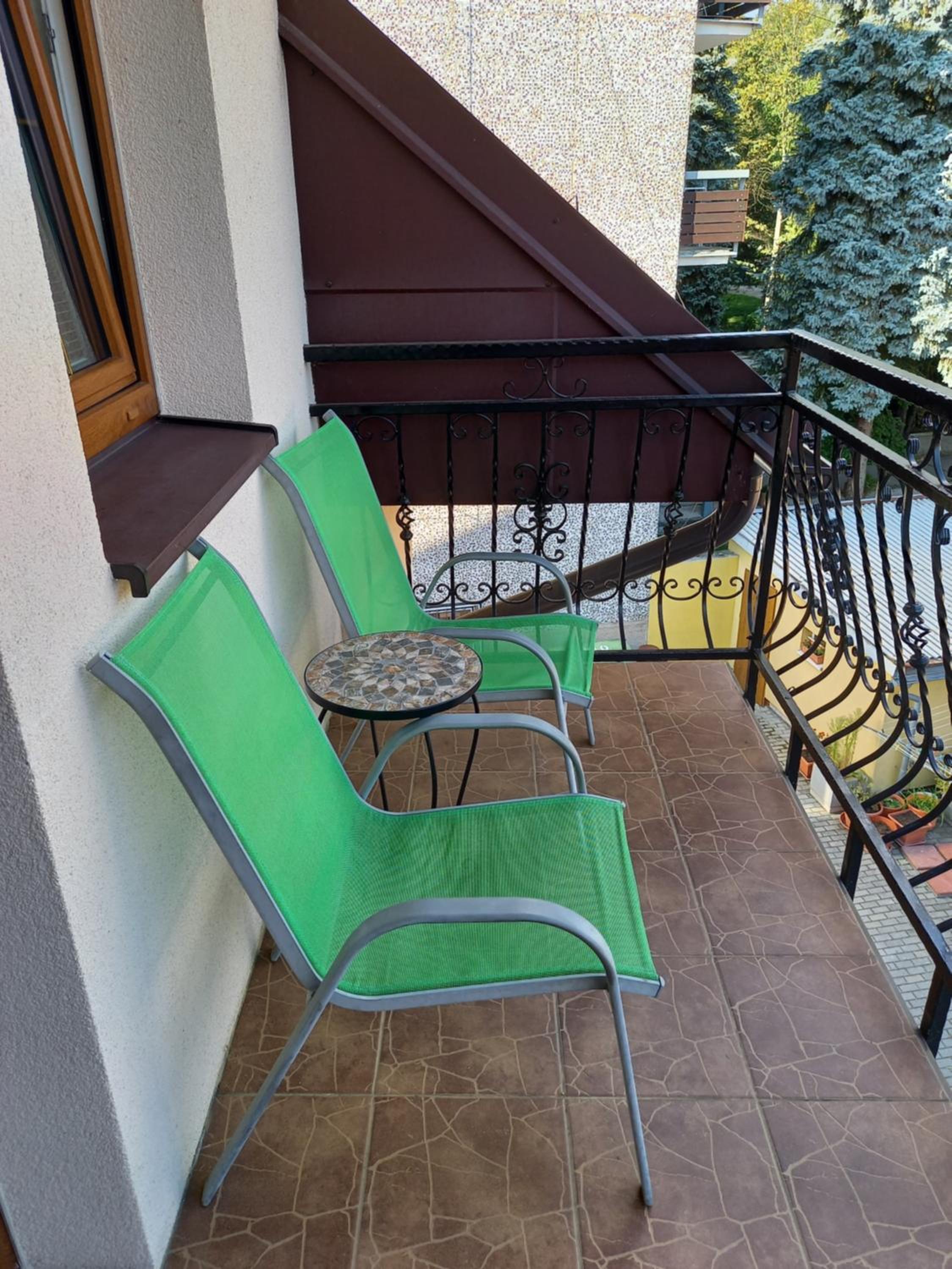 Double Room with Balcony (3 Adults) - Photo 11