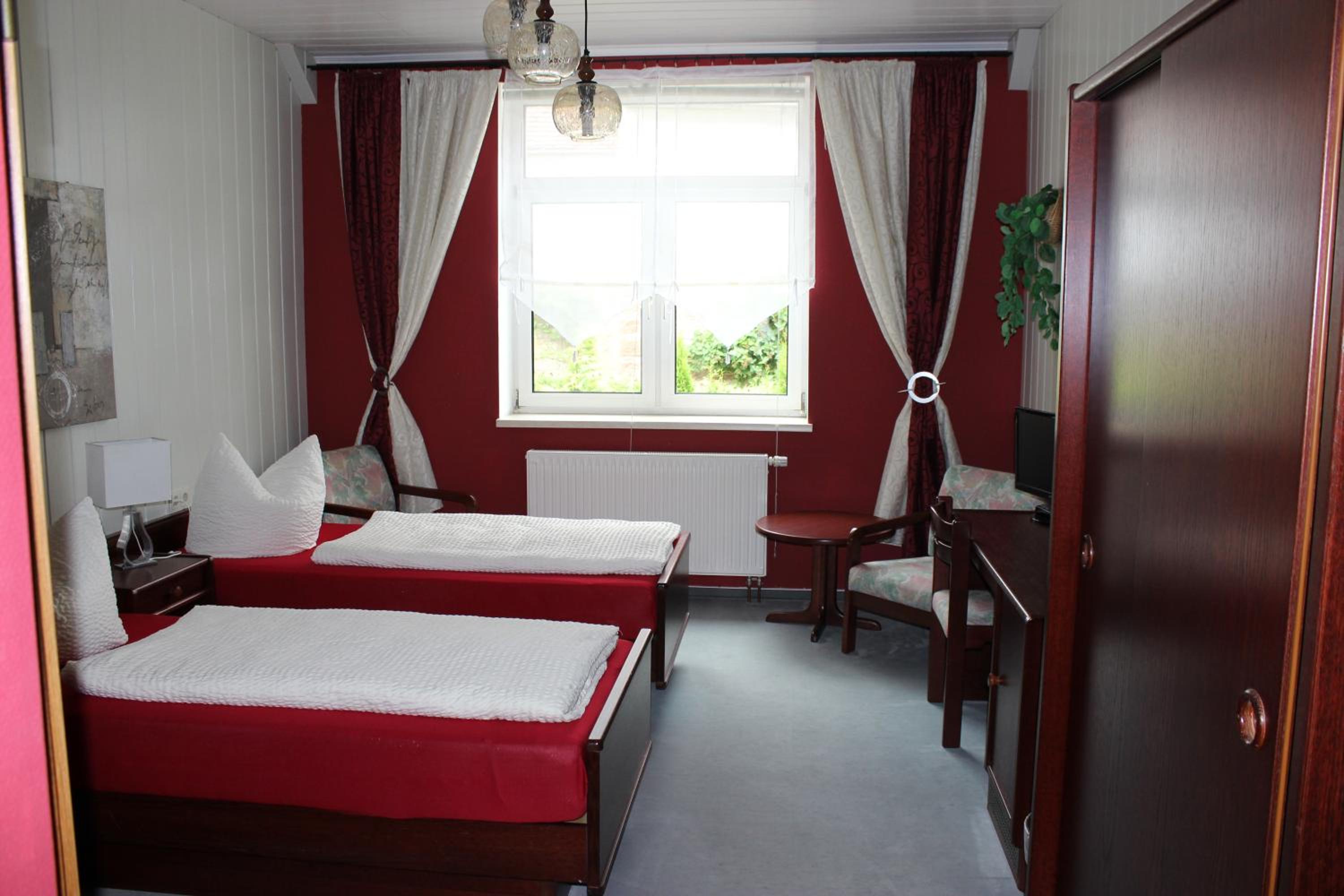 Standard Double or Twin Room photo 1