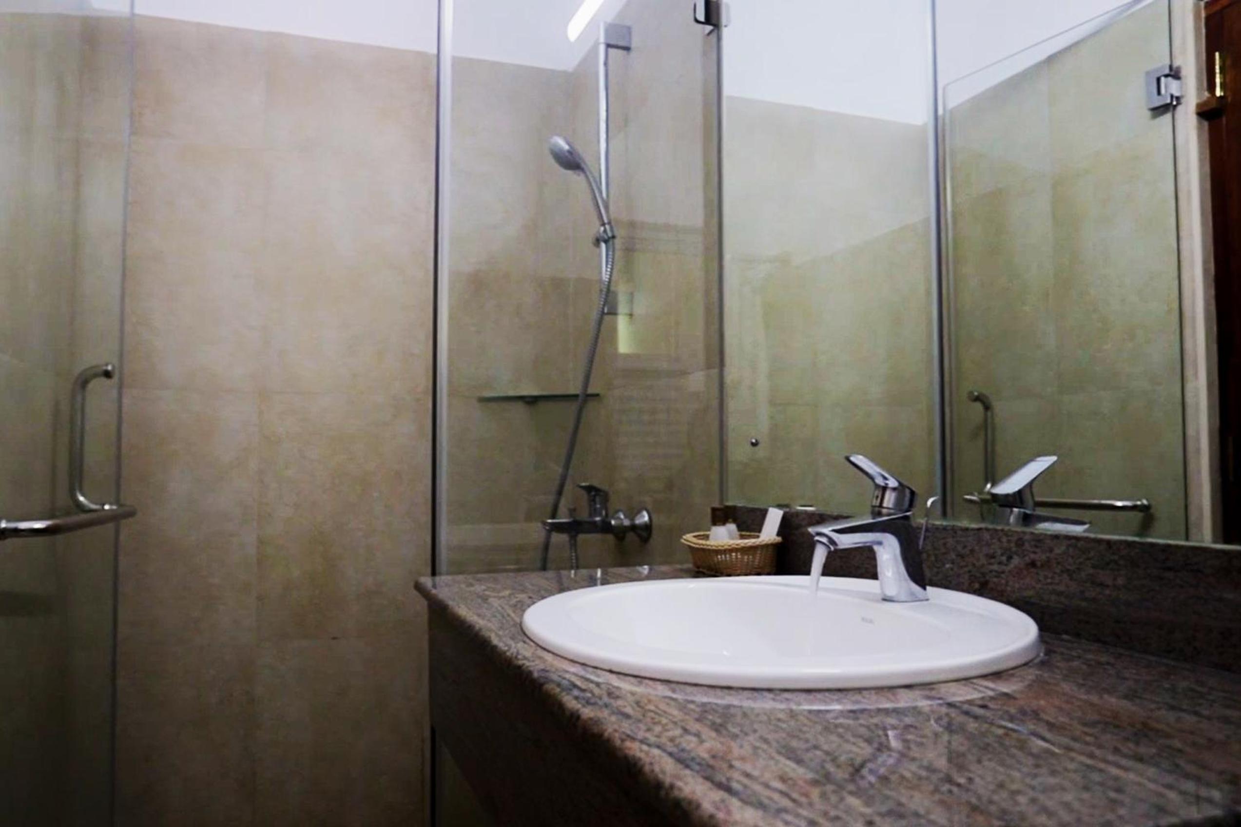 Deluxe Double Room with Balcony photo 2