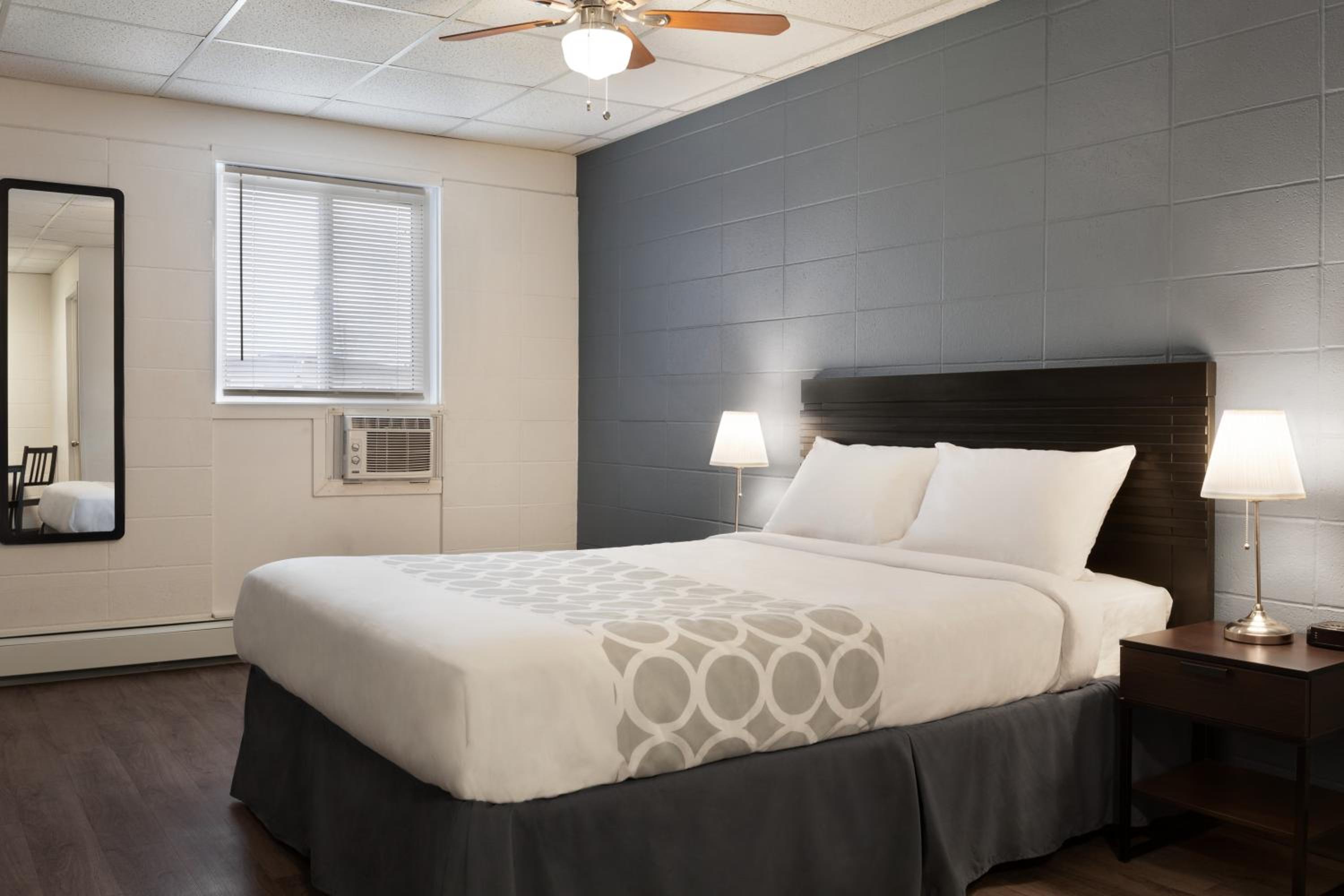 Deluxe Single Room photo 1
